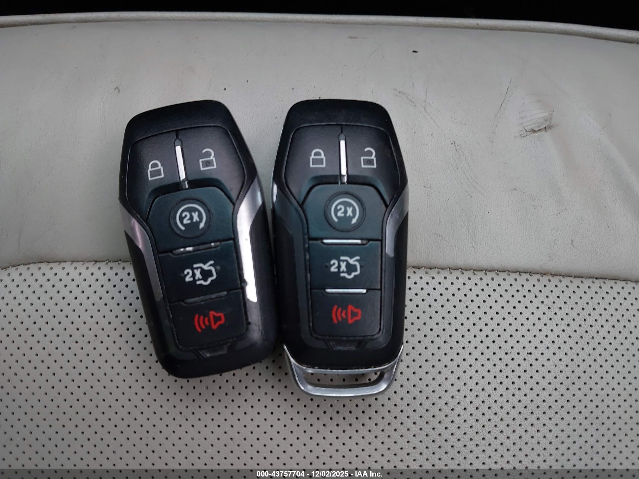 FORD EXPLORER image 11