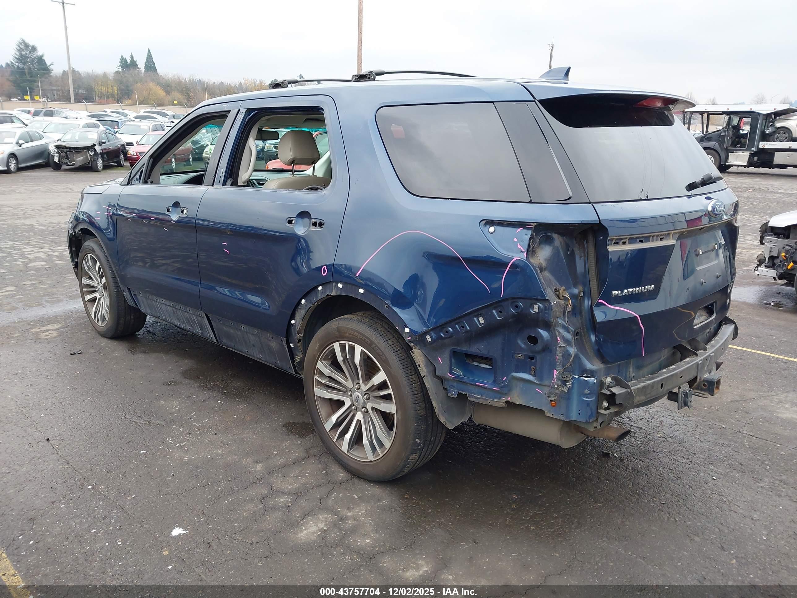 FORD EXPLORER image 3
