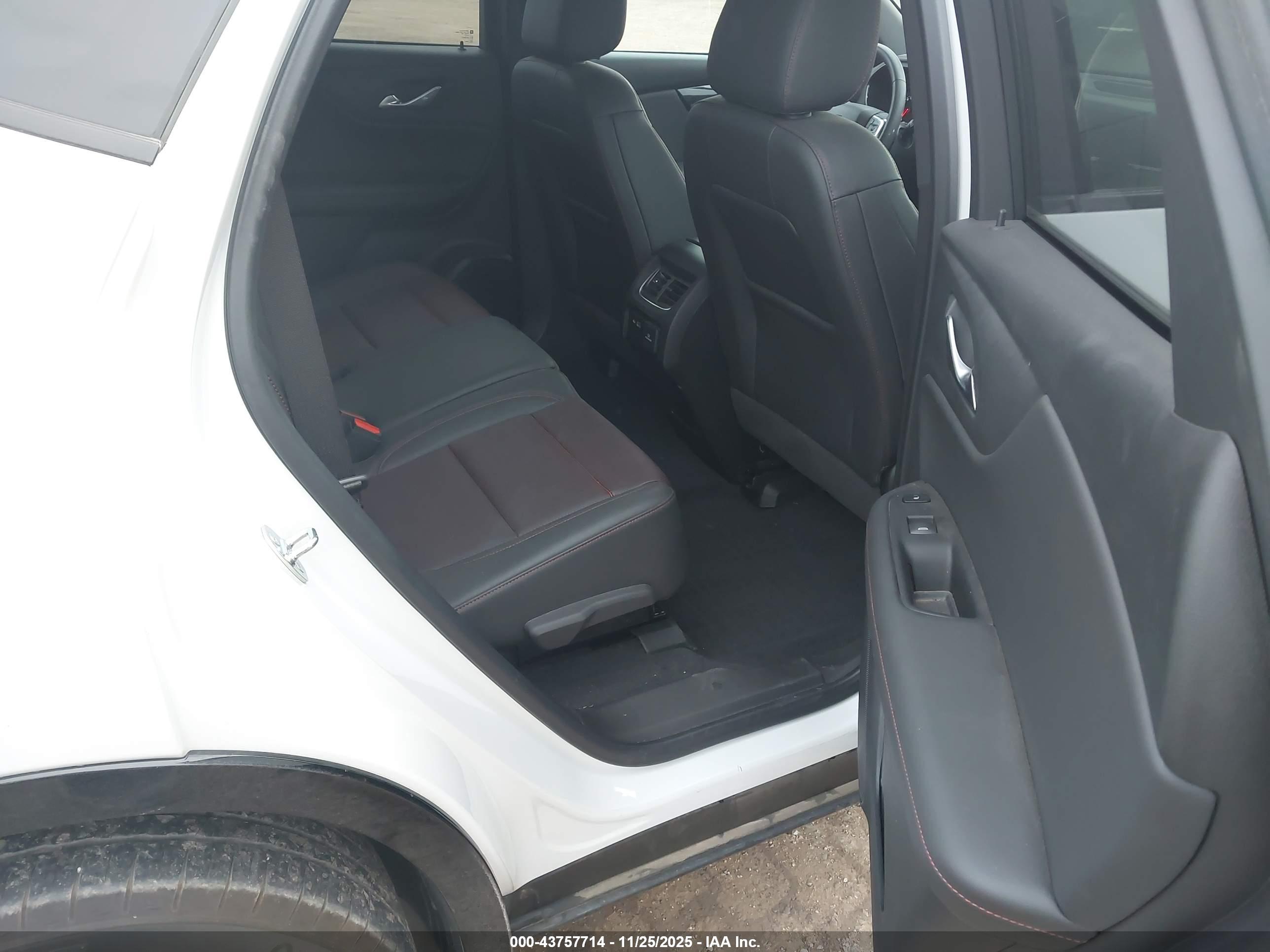 CHEVROLET BLAZER image 8