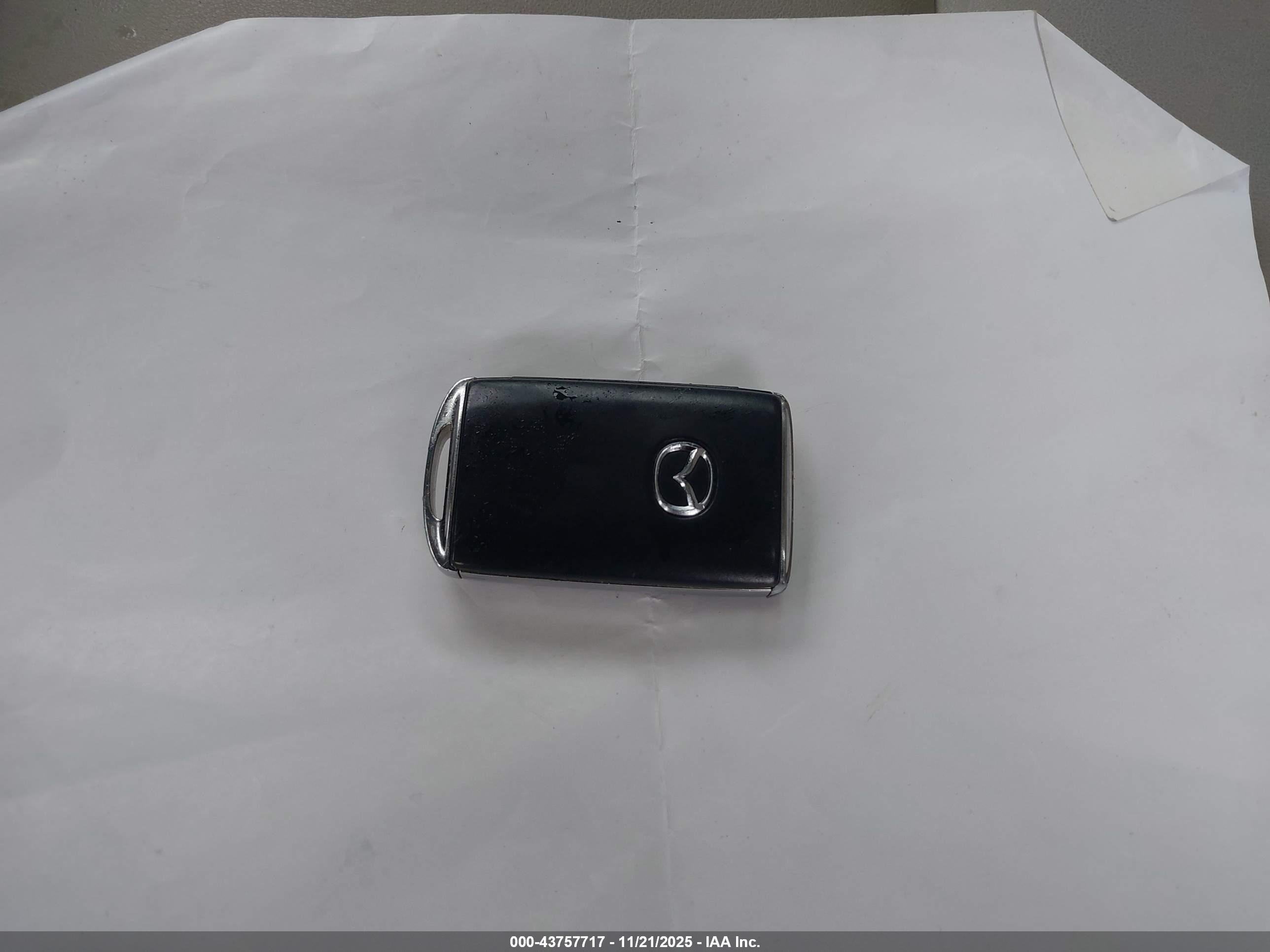 MAZDA MAZDA3 image 11