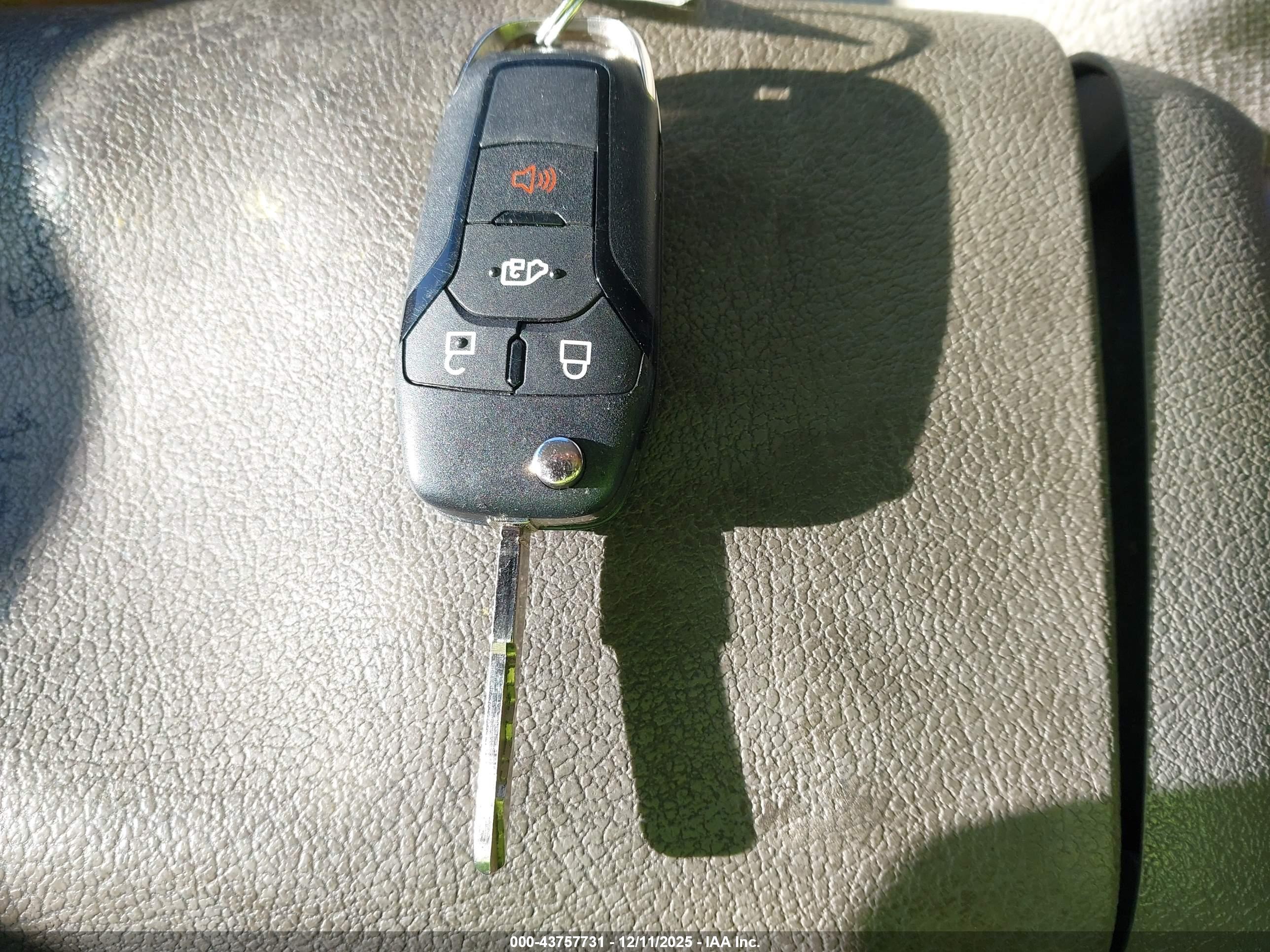 FORD TRANSIT image 11