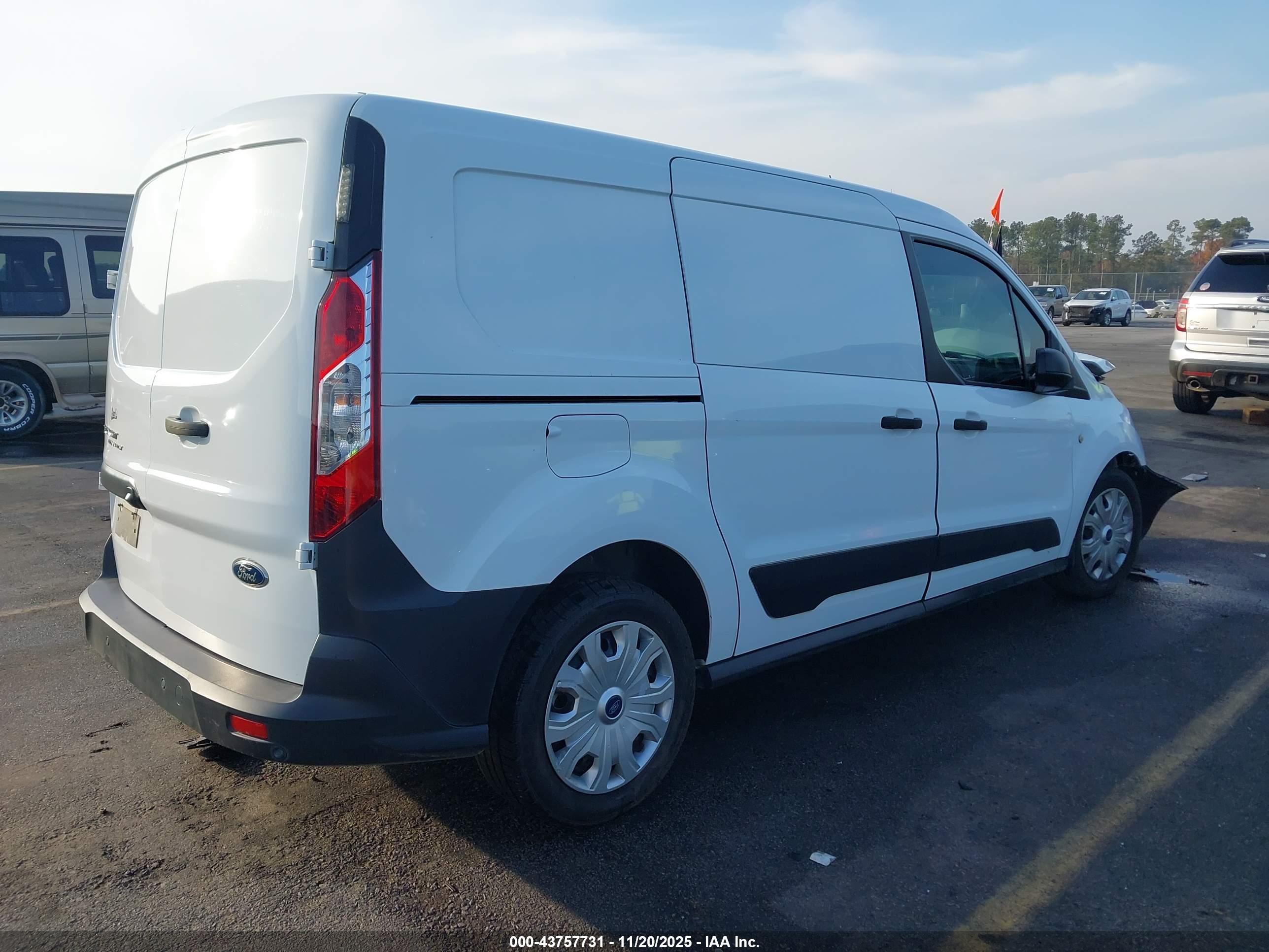 FORD TRANSIT image 4