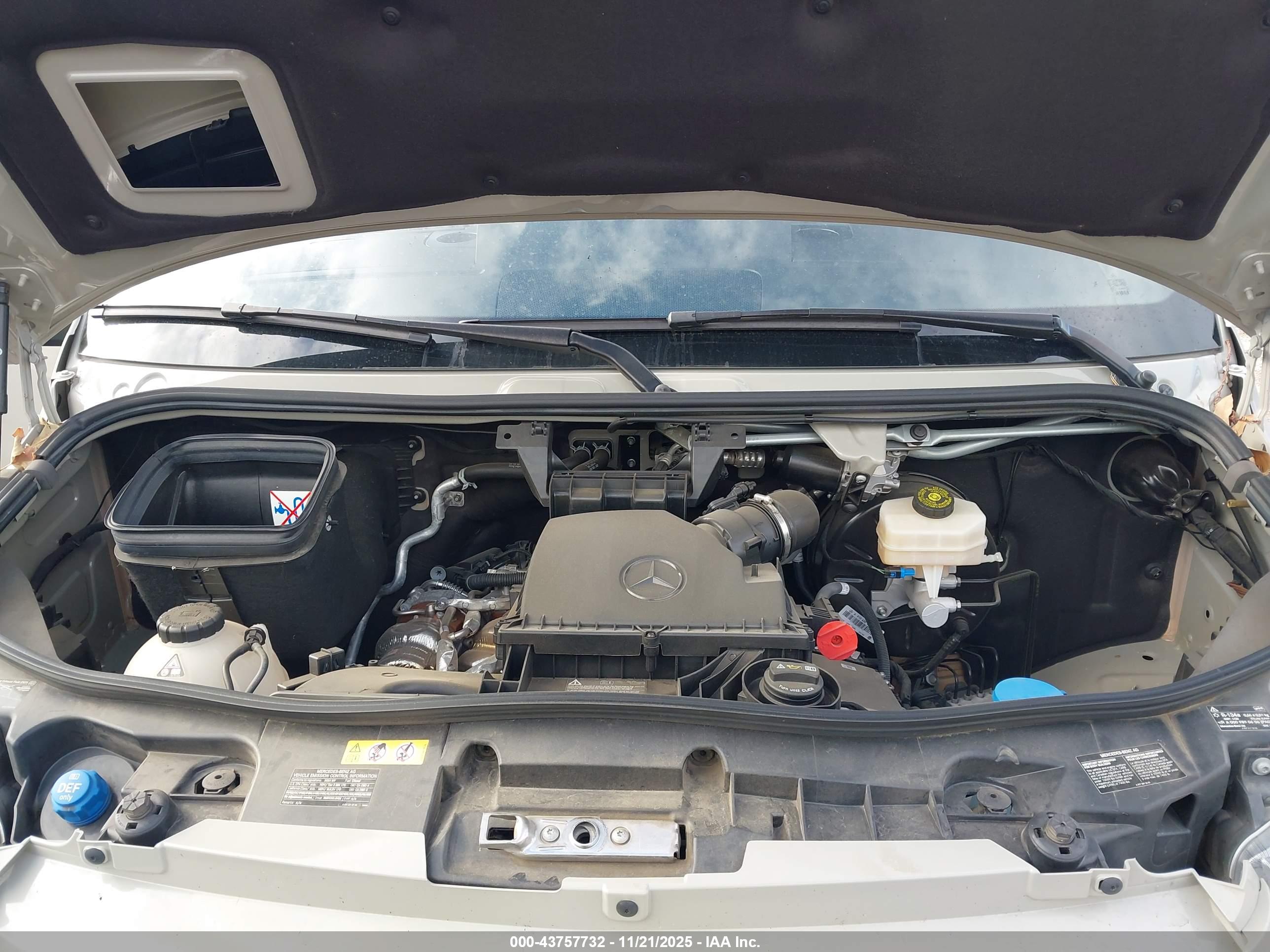 MERCEDES-BENZ SPRINTER image 10