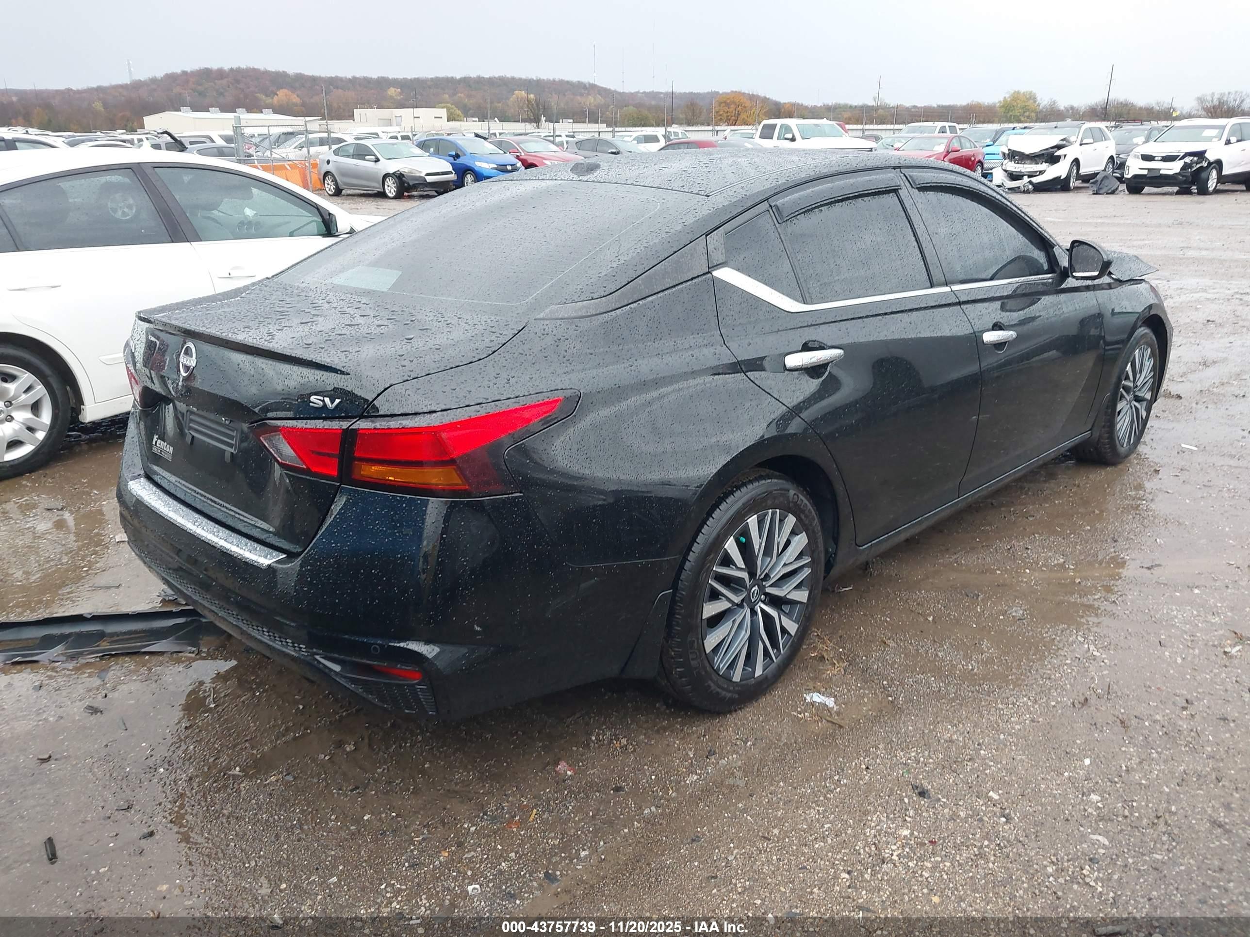 NISSAN ALTIMA image 4