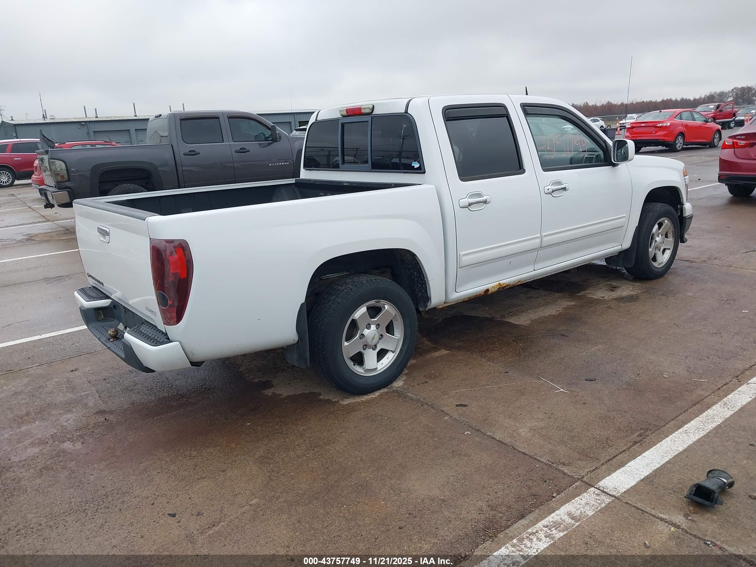 CHEVROLET COLORADO image 4