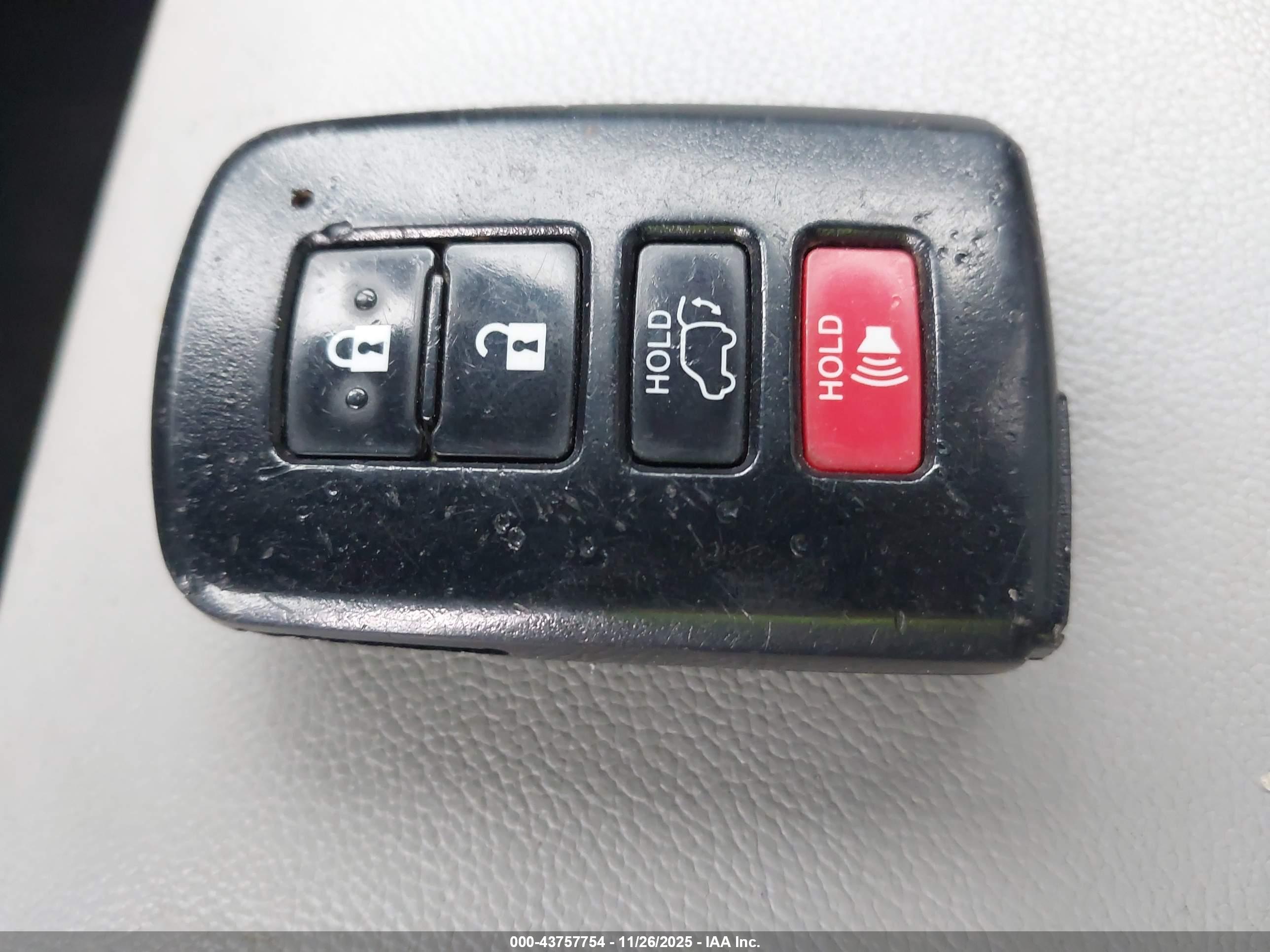 TOYOTA HIGHLANDER image 11