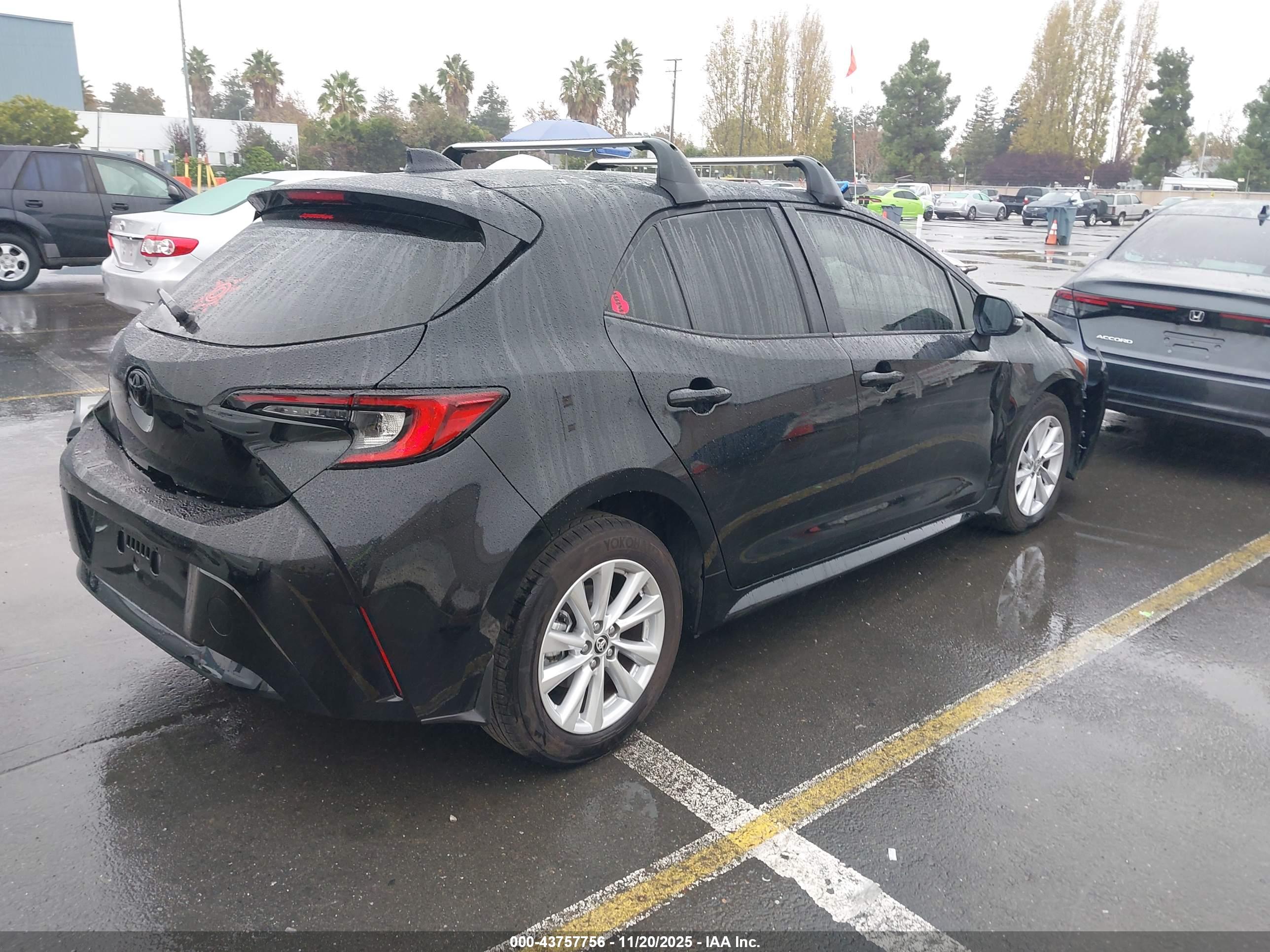 TOYOTA COROLLA image 4