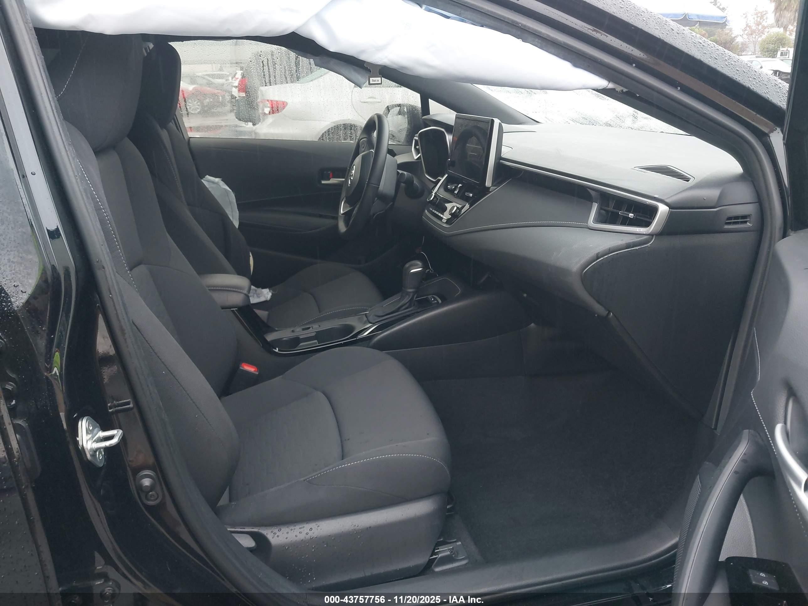 TOYOTA COROLLA image 5