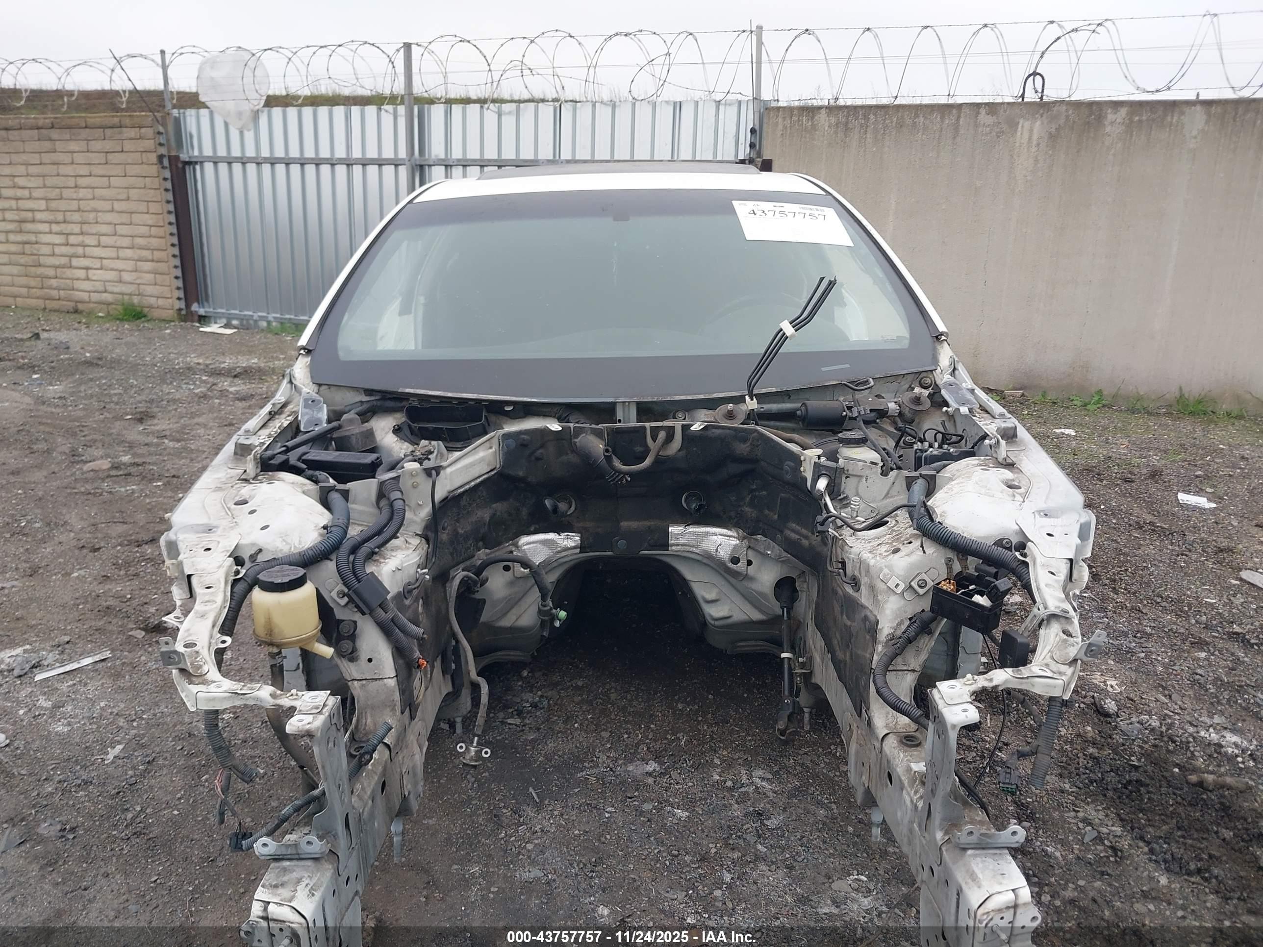 INFINITI G37 image 6