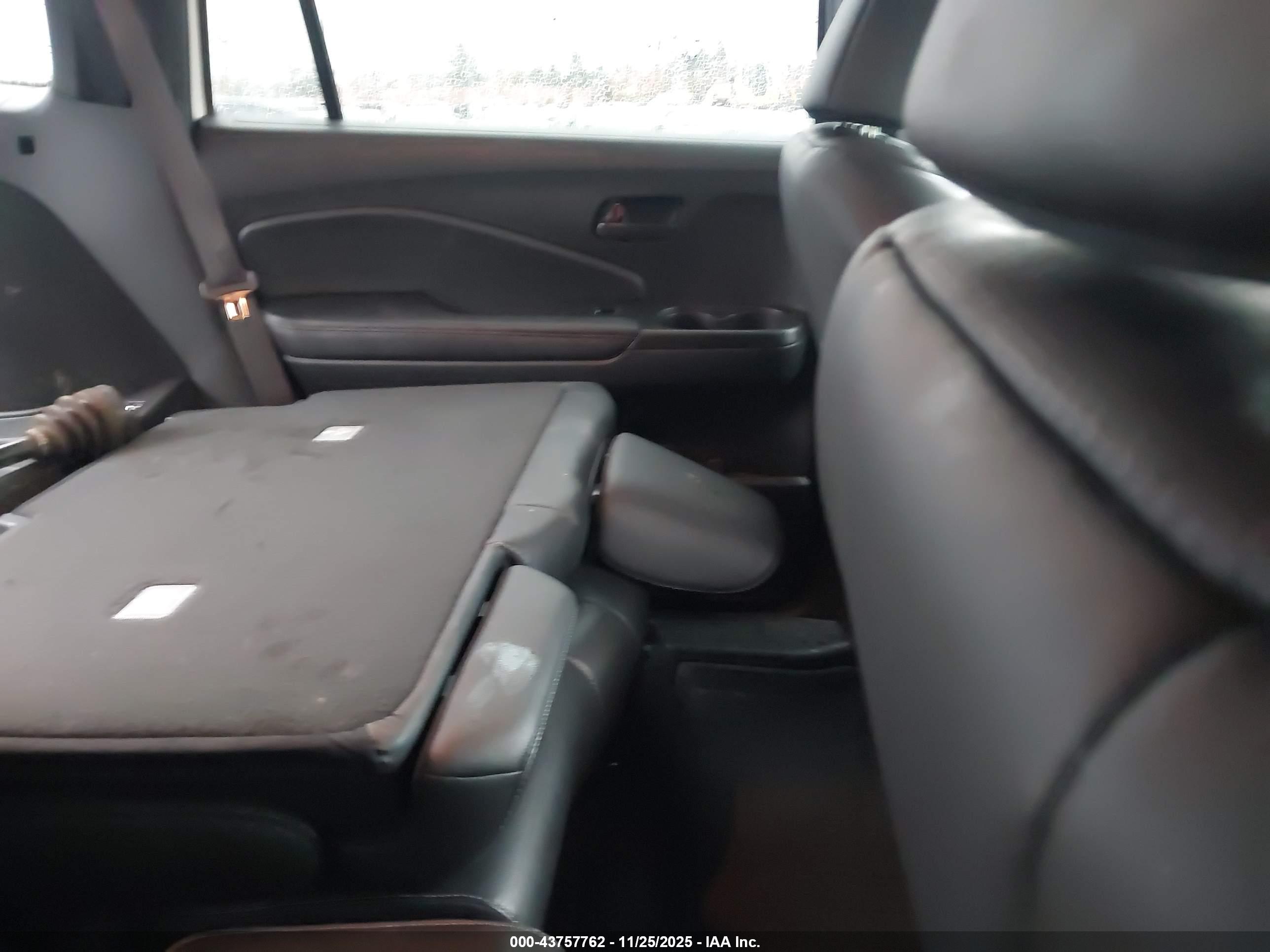 HONDA PASSPORT image 8