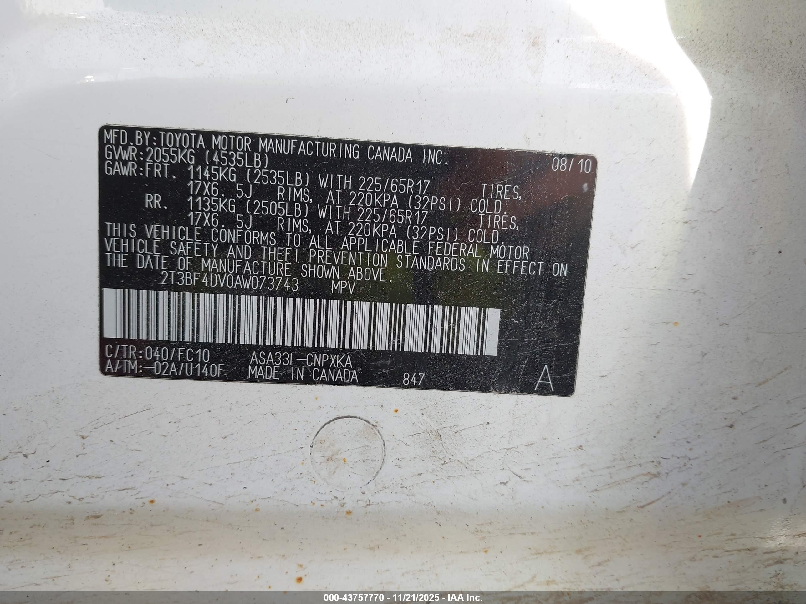 TOYOTA RAV4 image 9