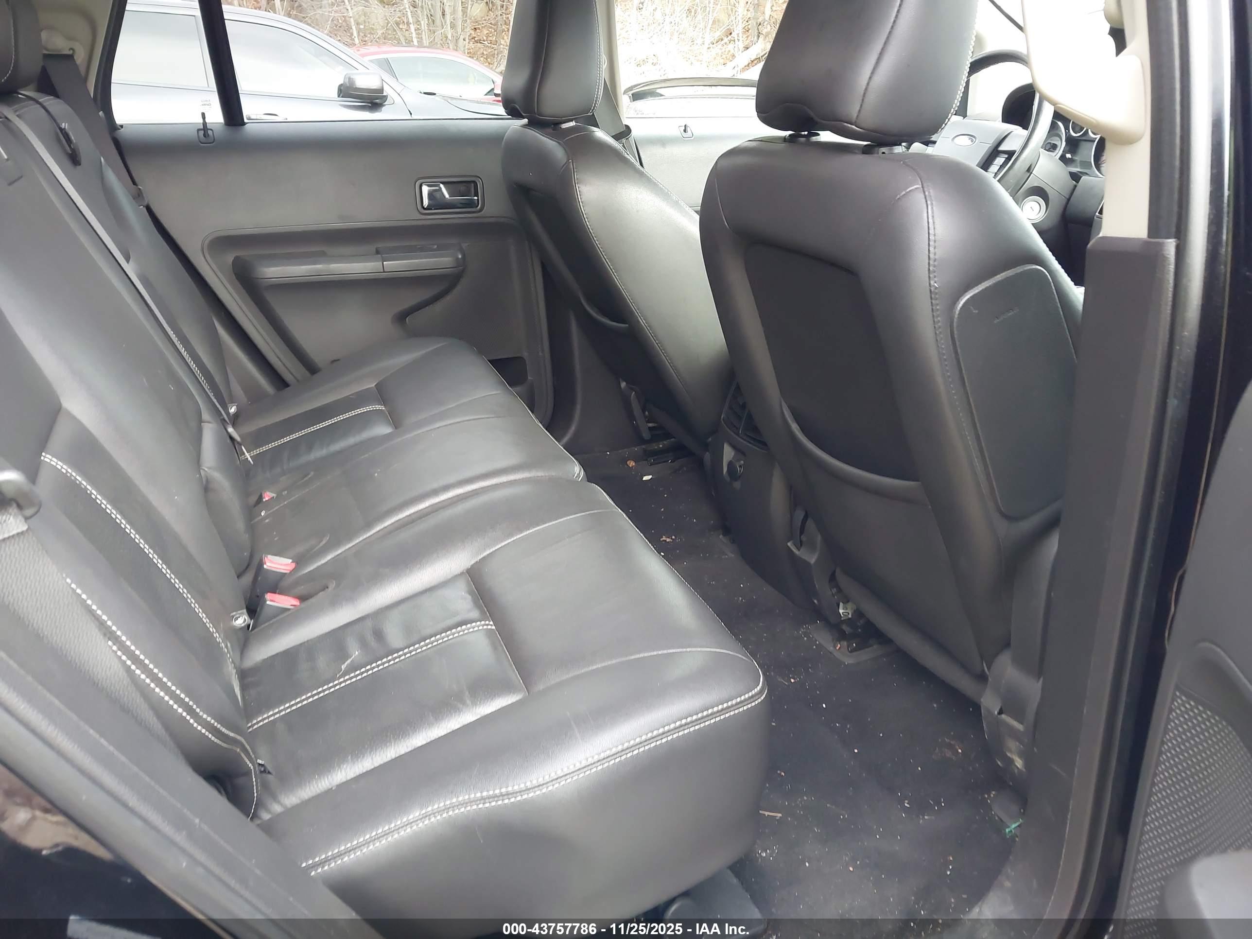 FORD EDGE image 8