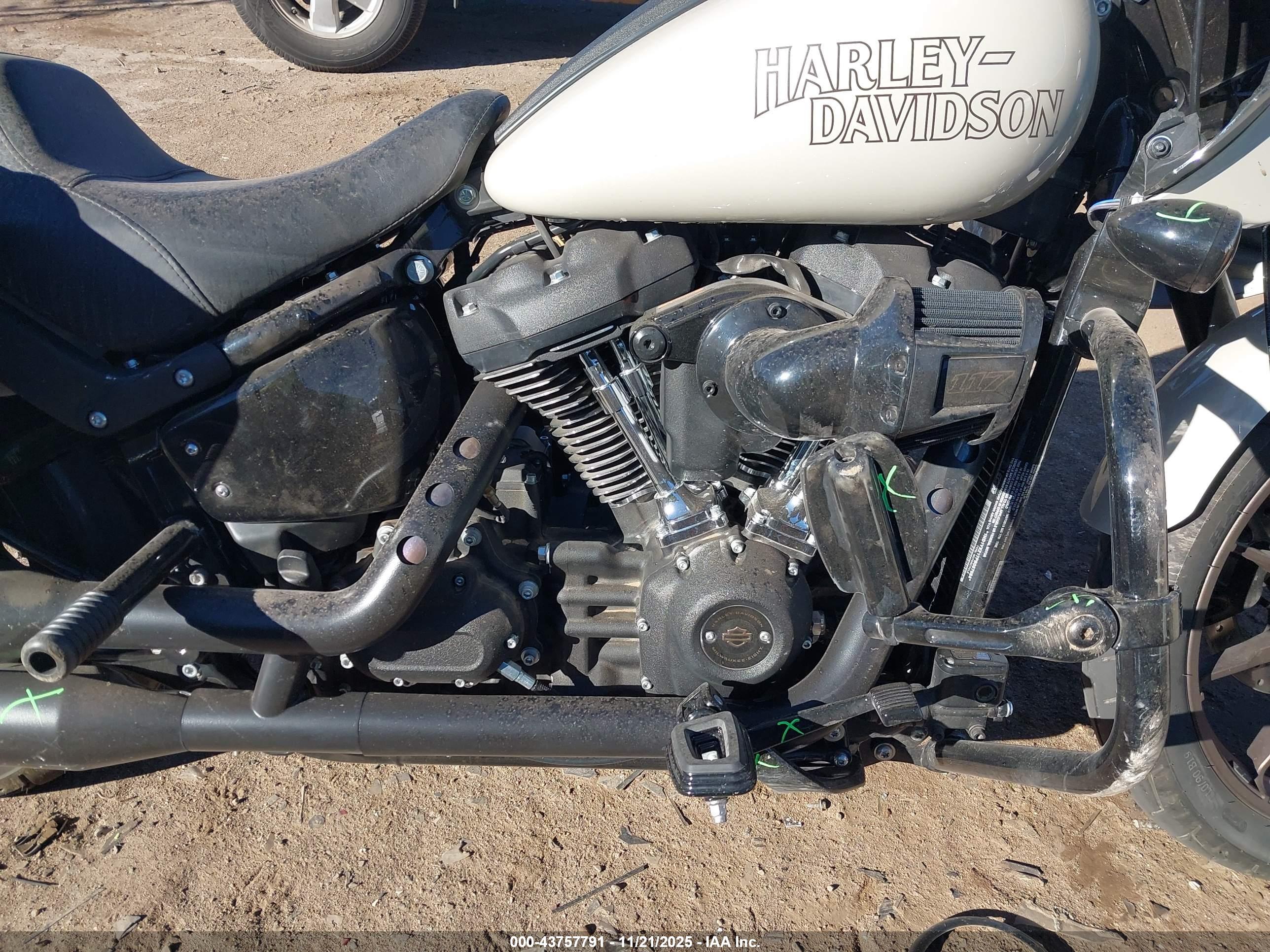 HARLEY-DAVIDSON FXLRST image 8