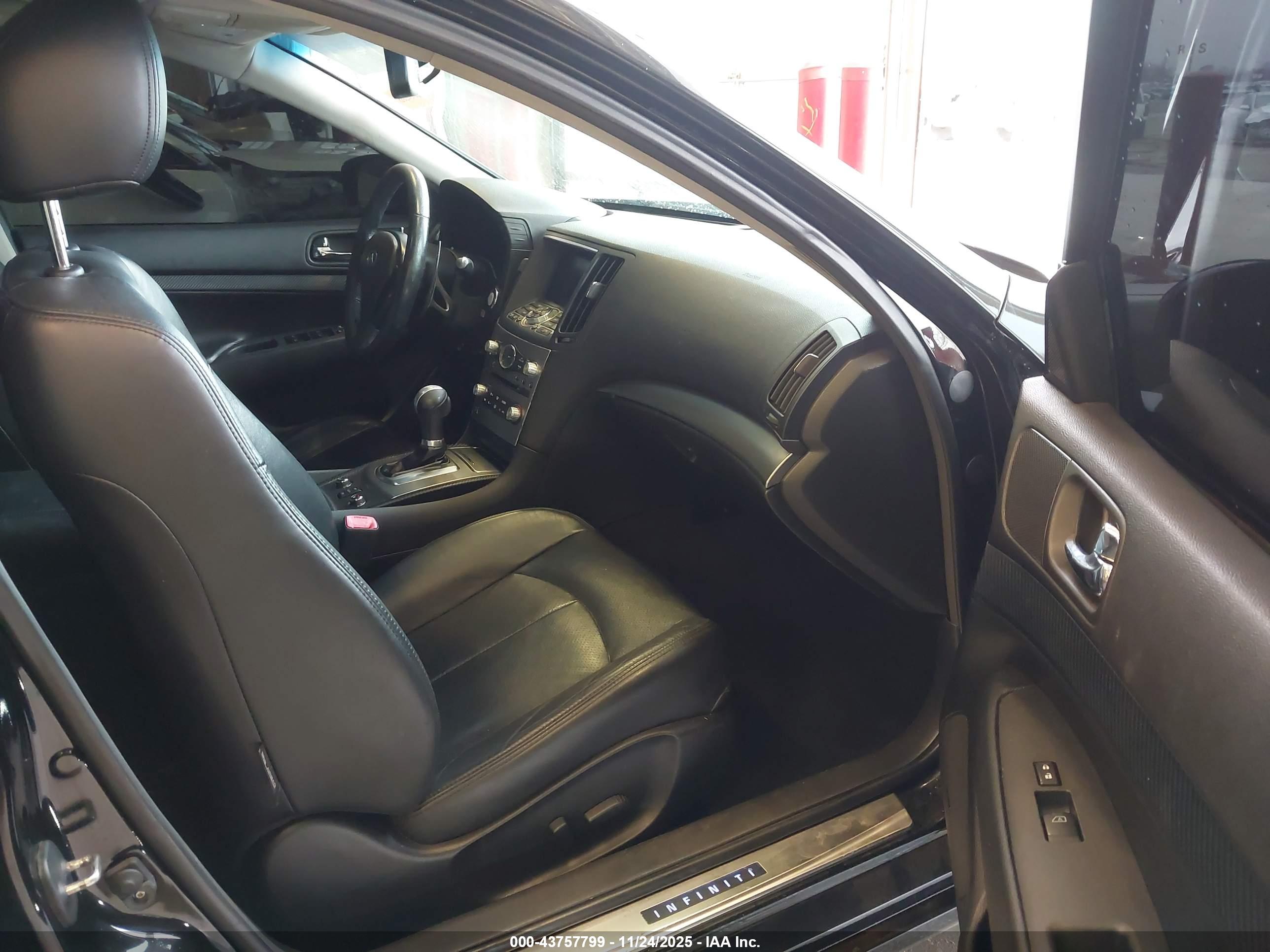 INFINITI G37X image 5