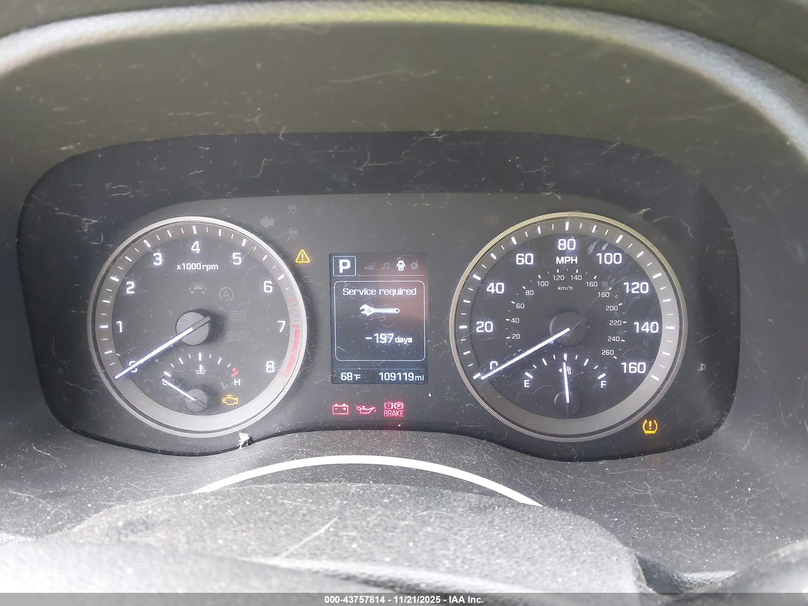 HYUNDAI TUCSON image 7