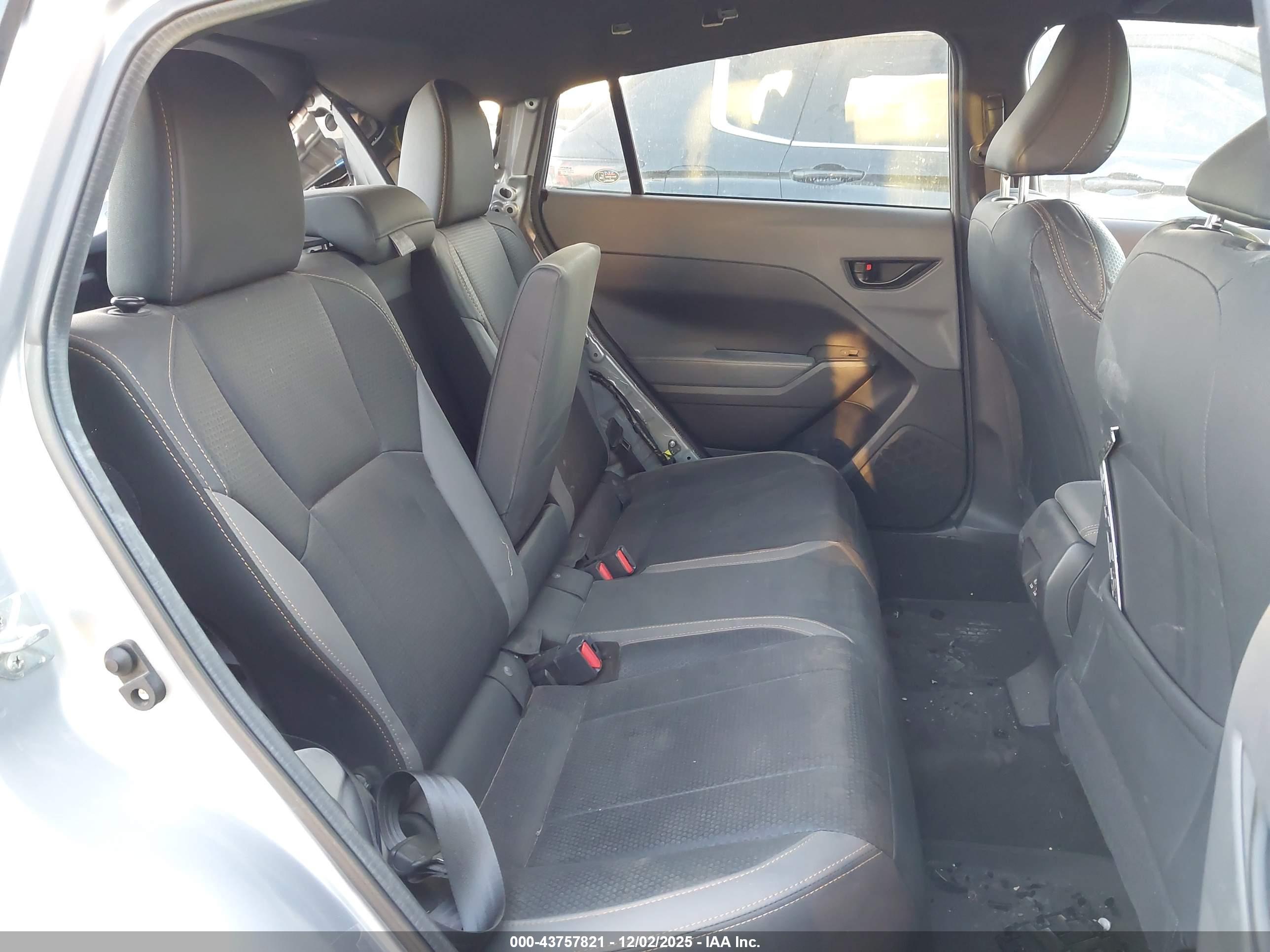 SUBARU CROSSTREK image 8