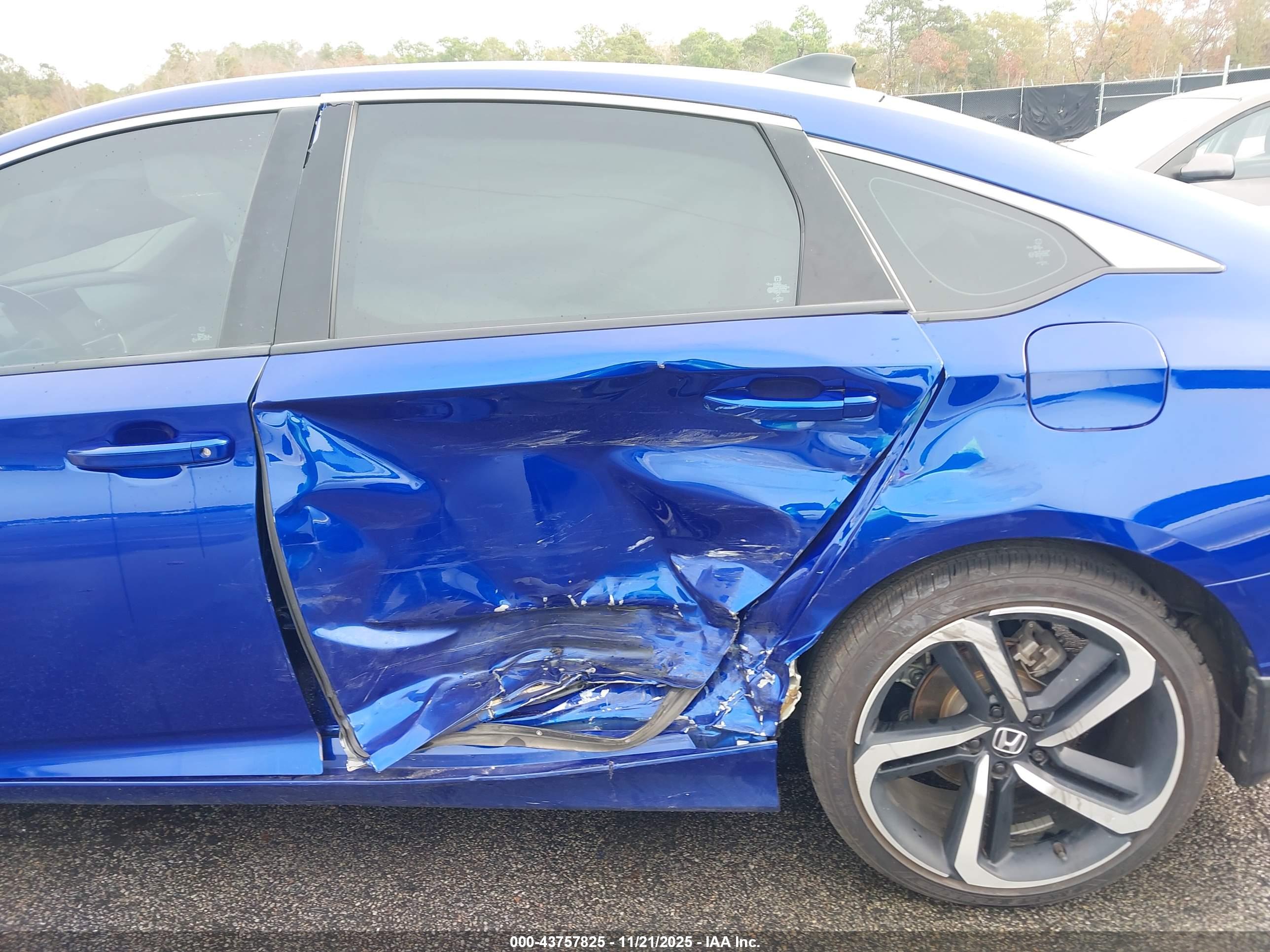 HONDA ACCORD image 6