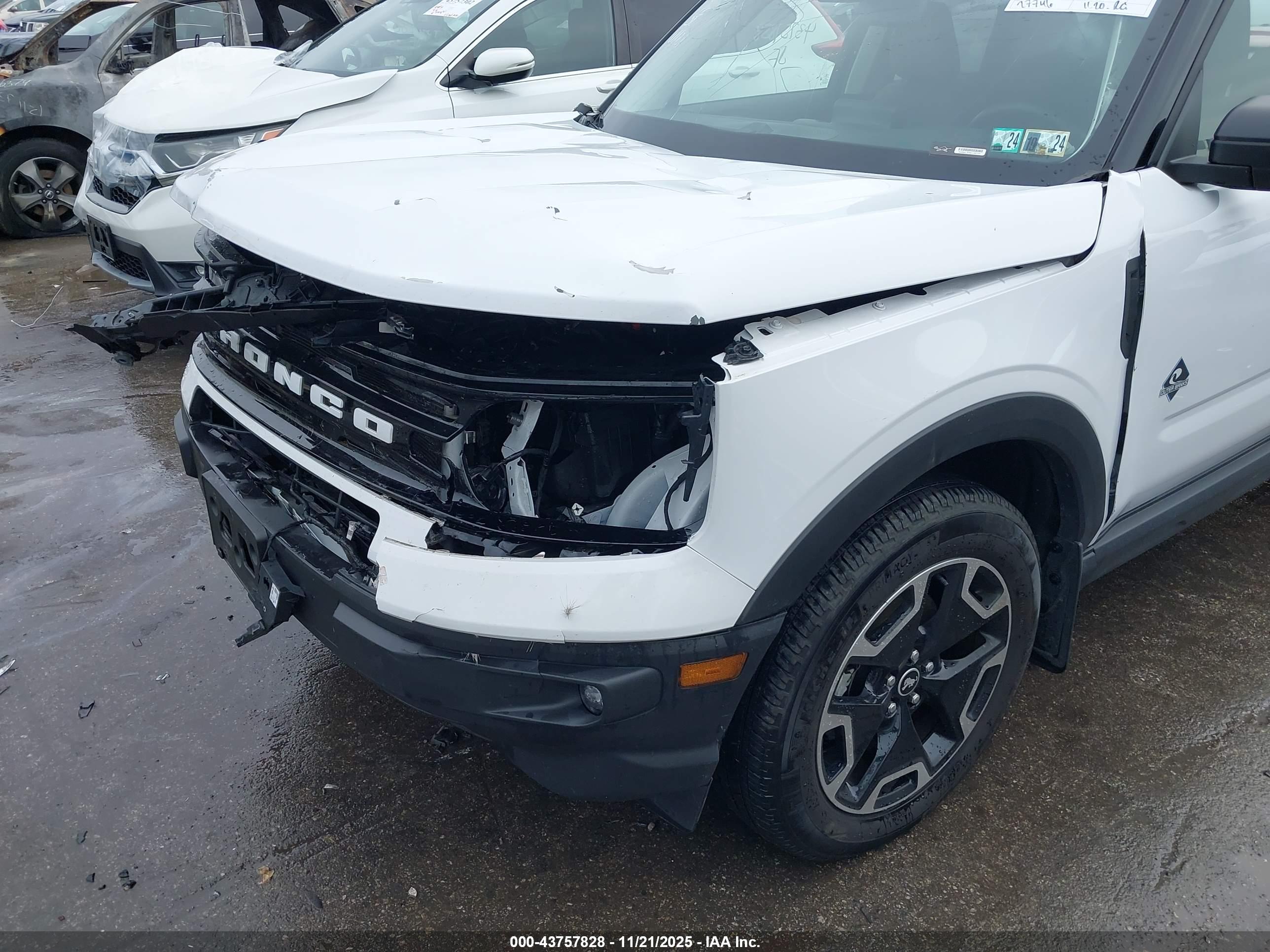 FORD BRONCO image 6