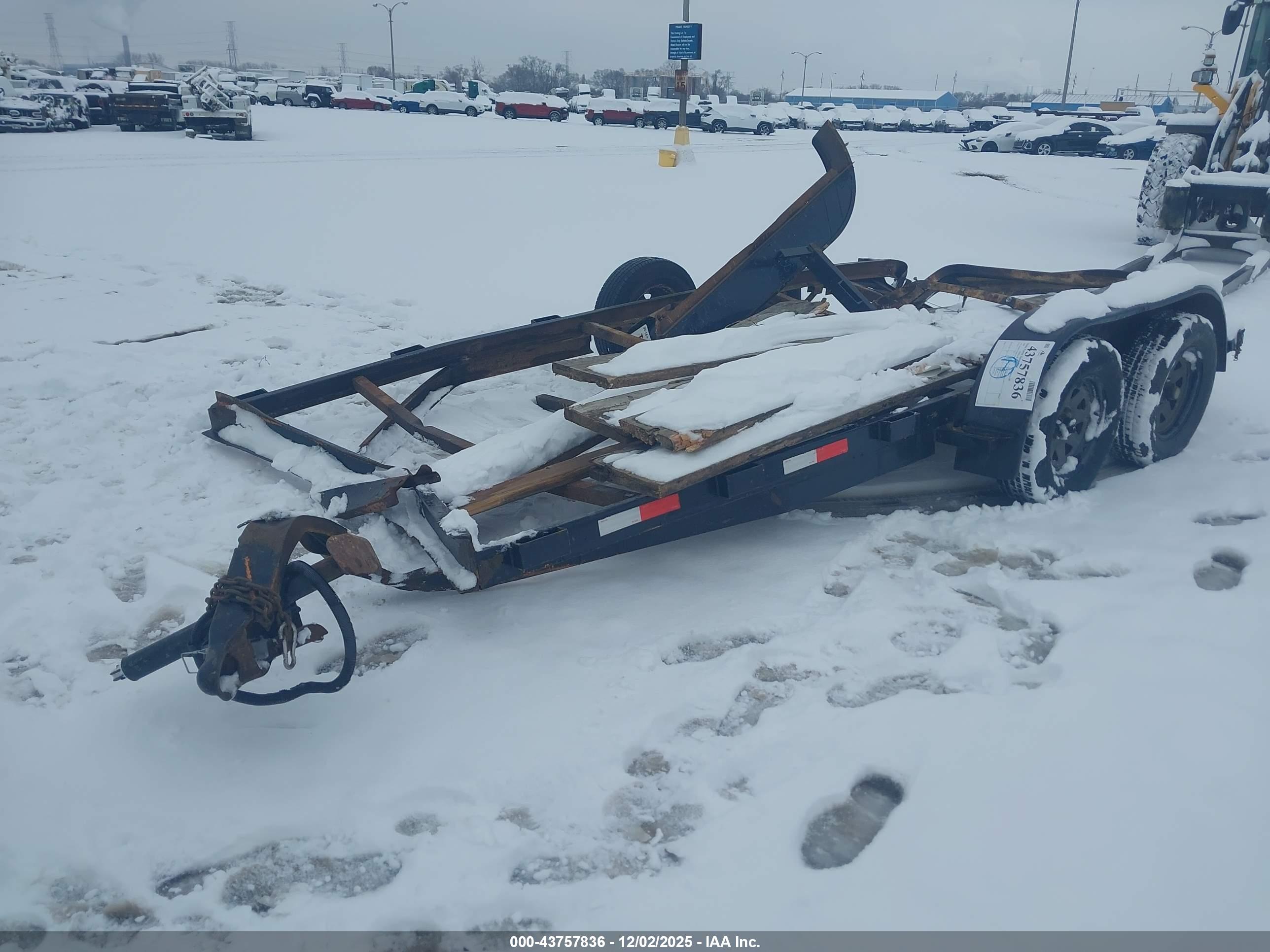 TRAILER CAR image 2
