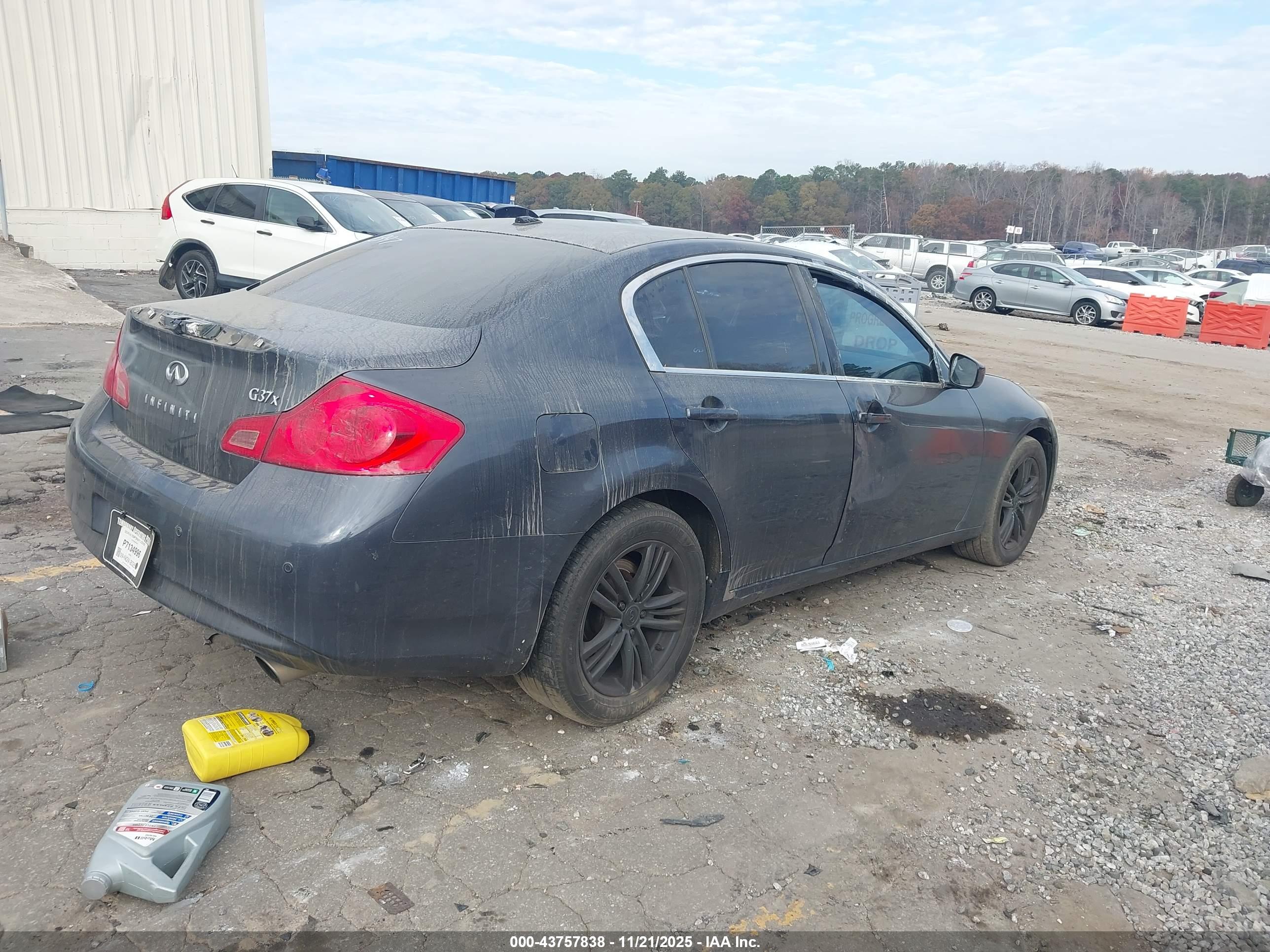 INFINITI G37X image 4