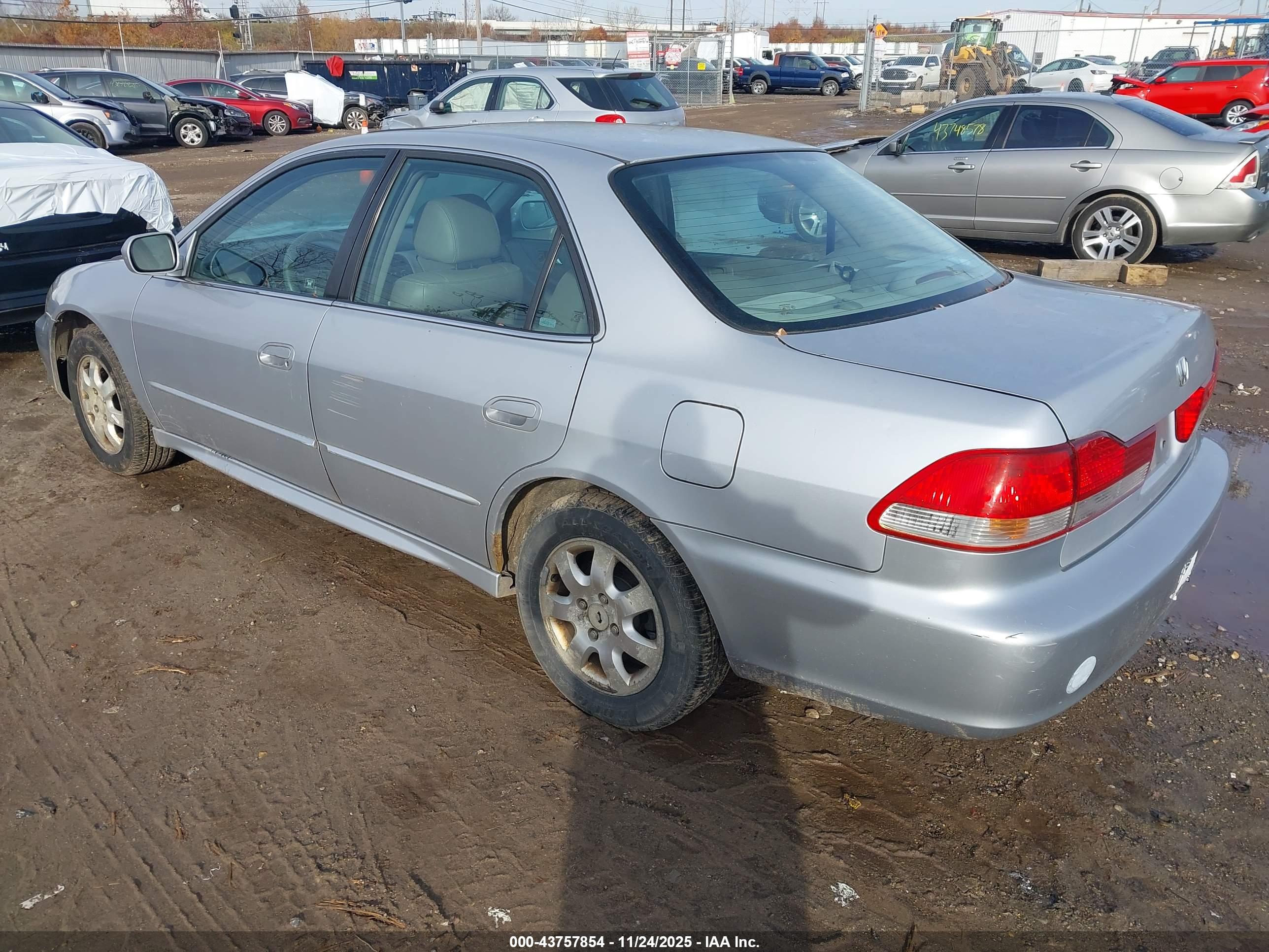 HONDA ACCORD image 3