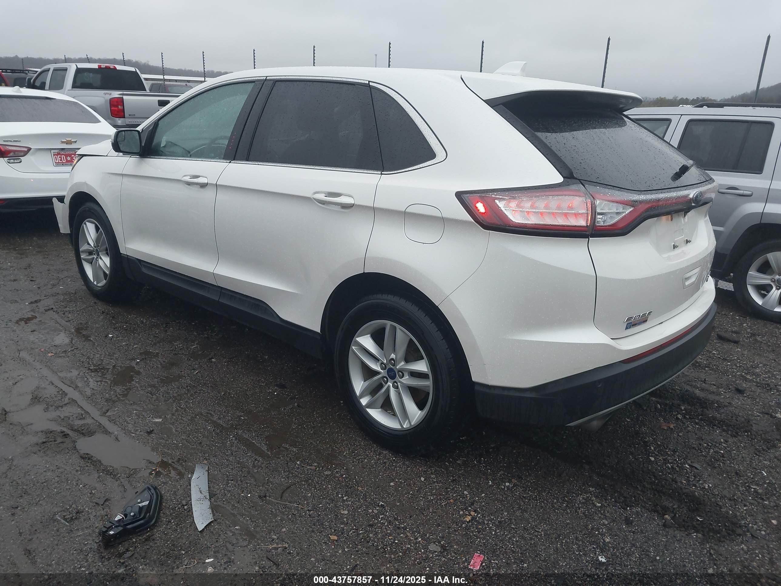 FORD EDGE image 3