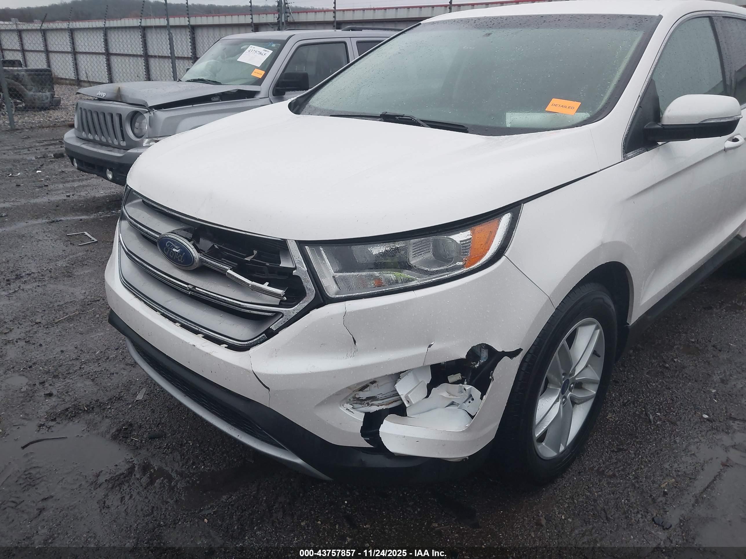 FORD EDGE image 6