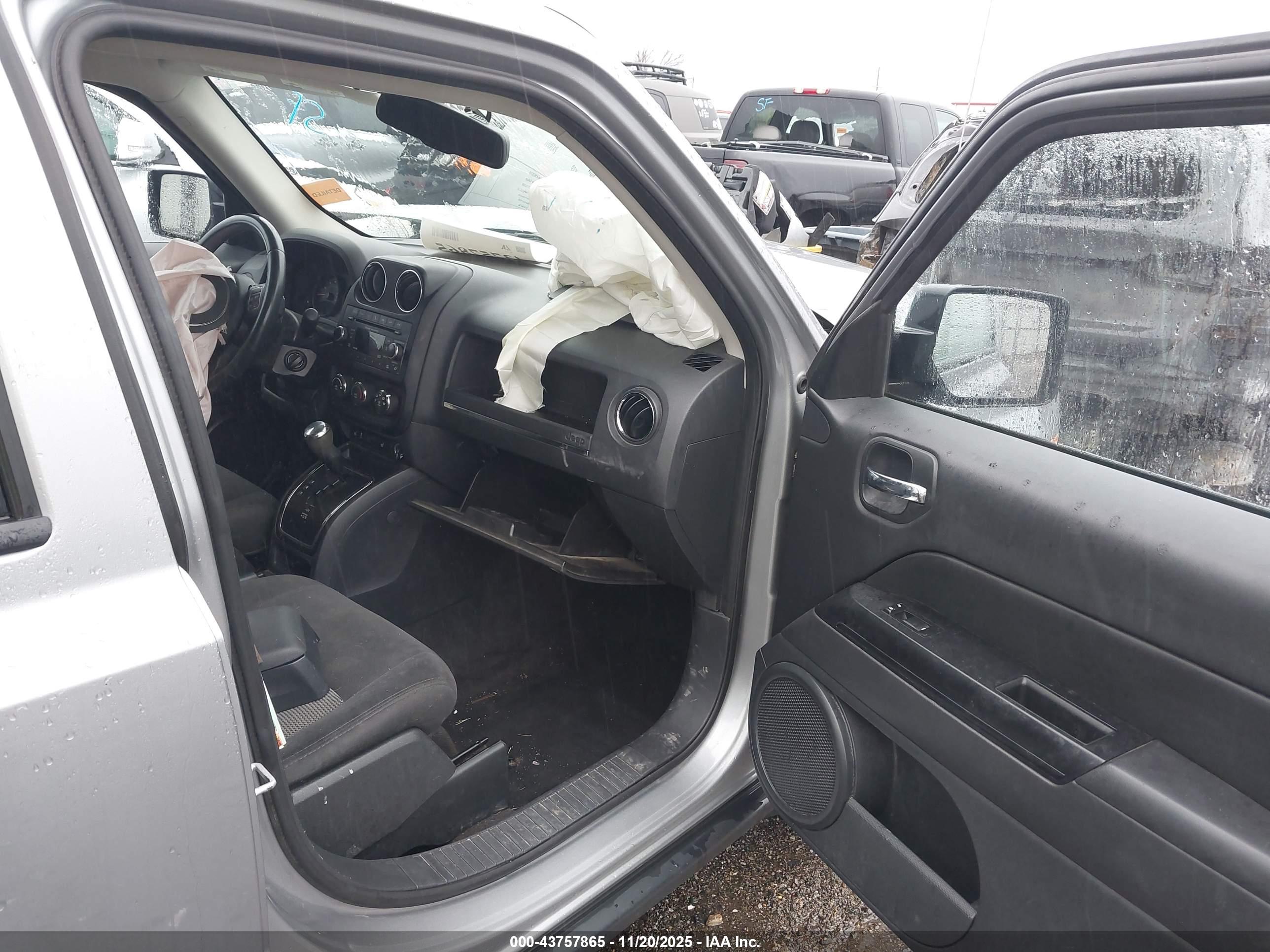 JEEP PATRIOT image 5