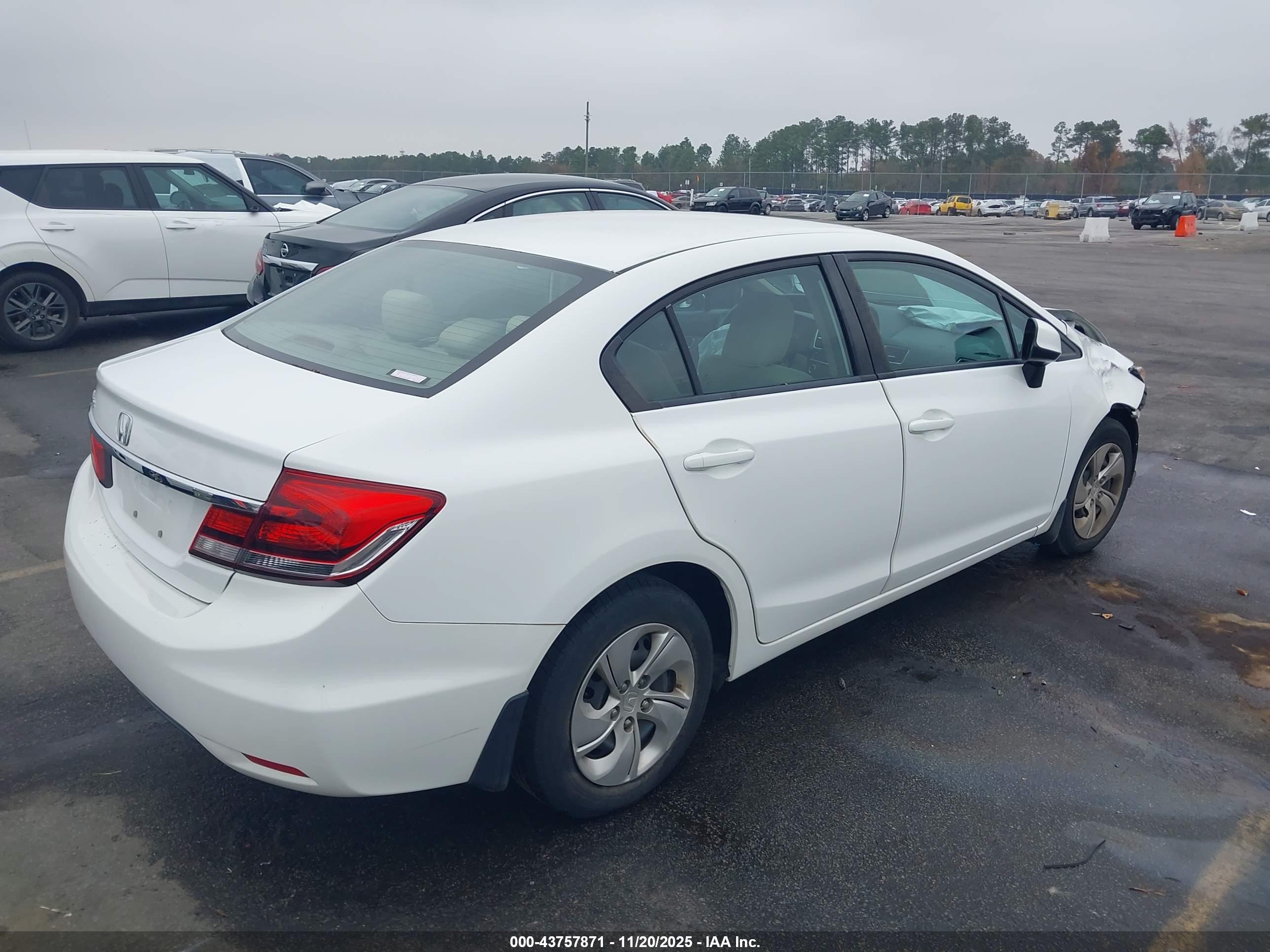 HONDA CIVIC image 4