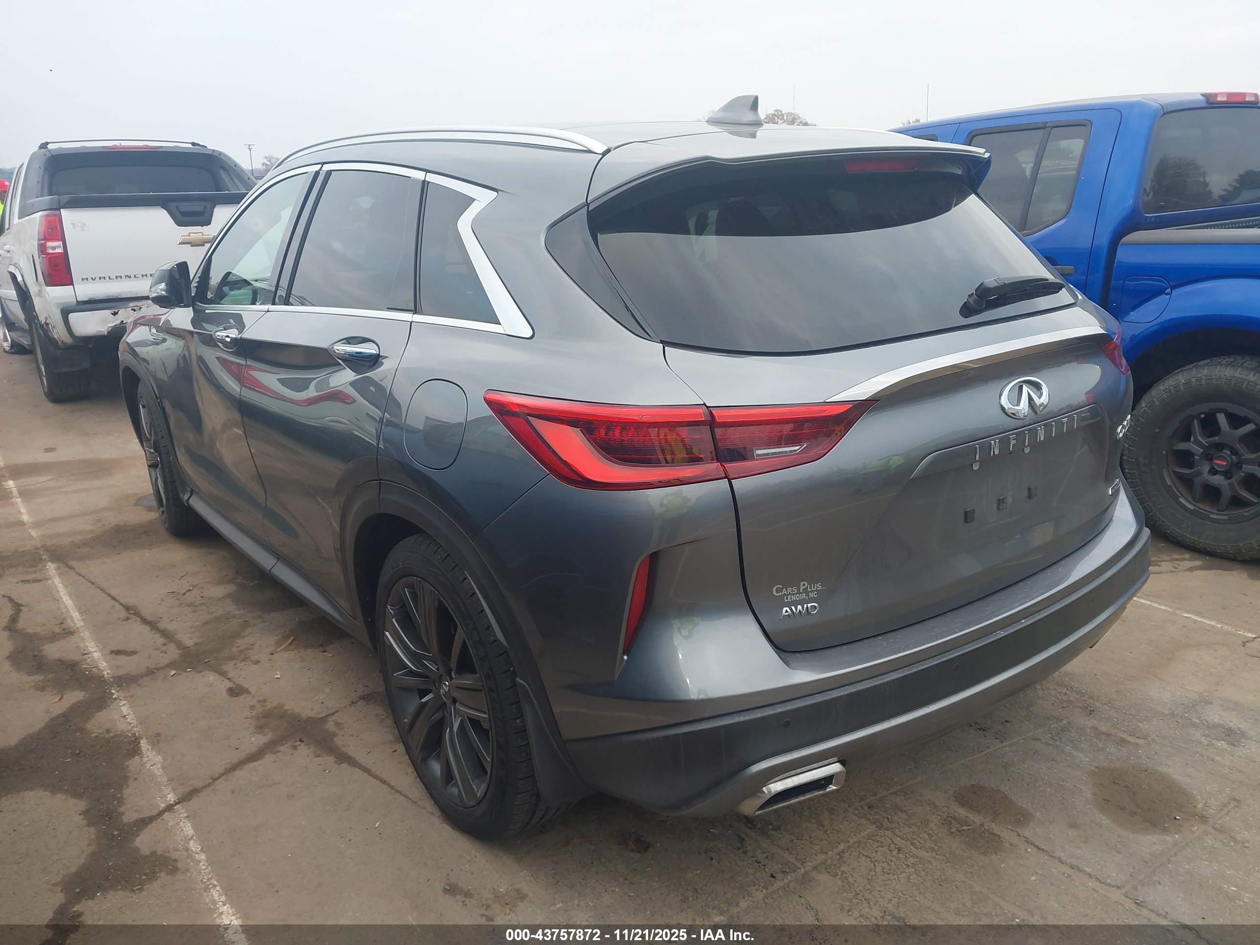 INFINITI QX50 image 3