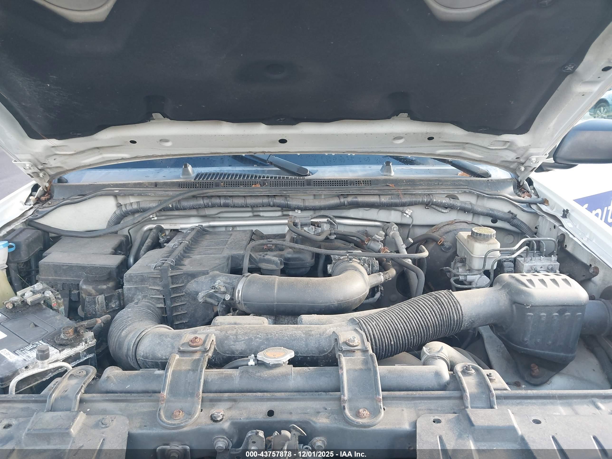 NISSAN FRONTIER image 10