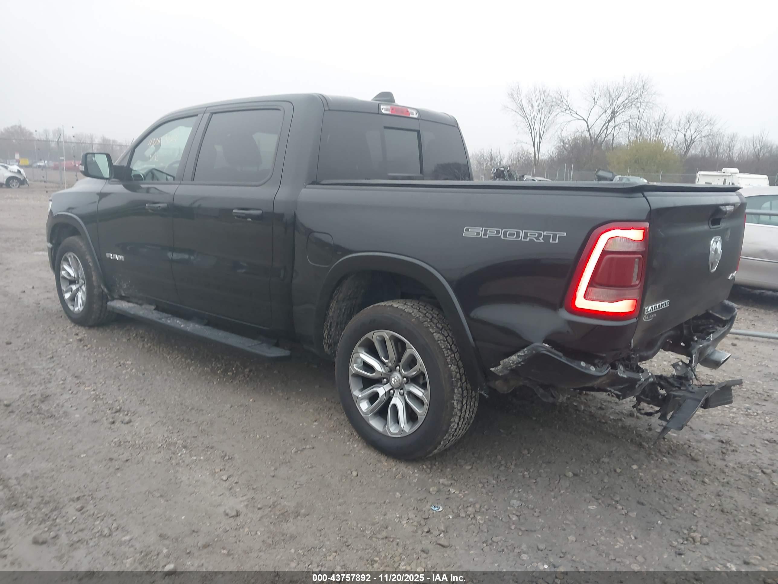 RAM 1500 image 3