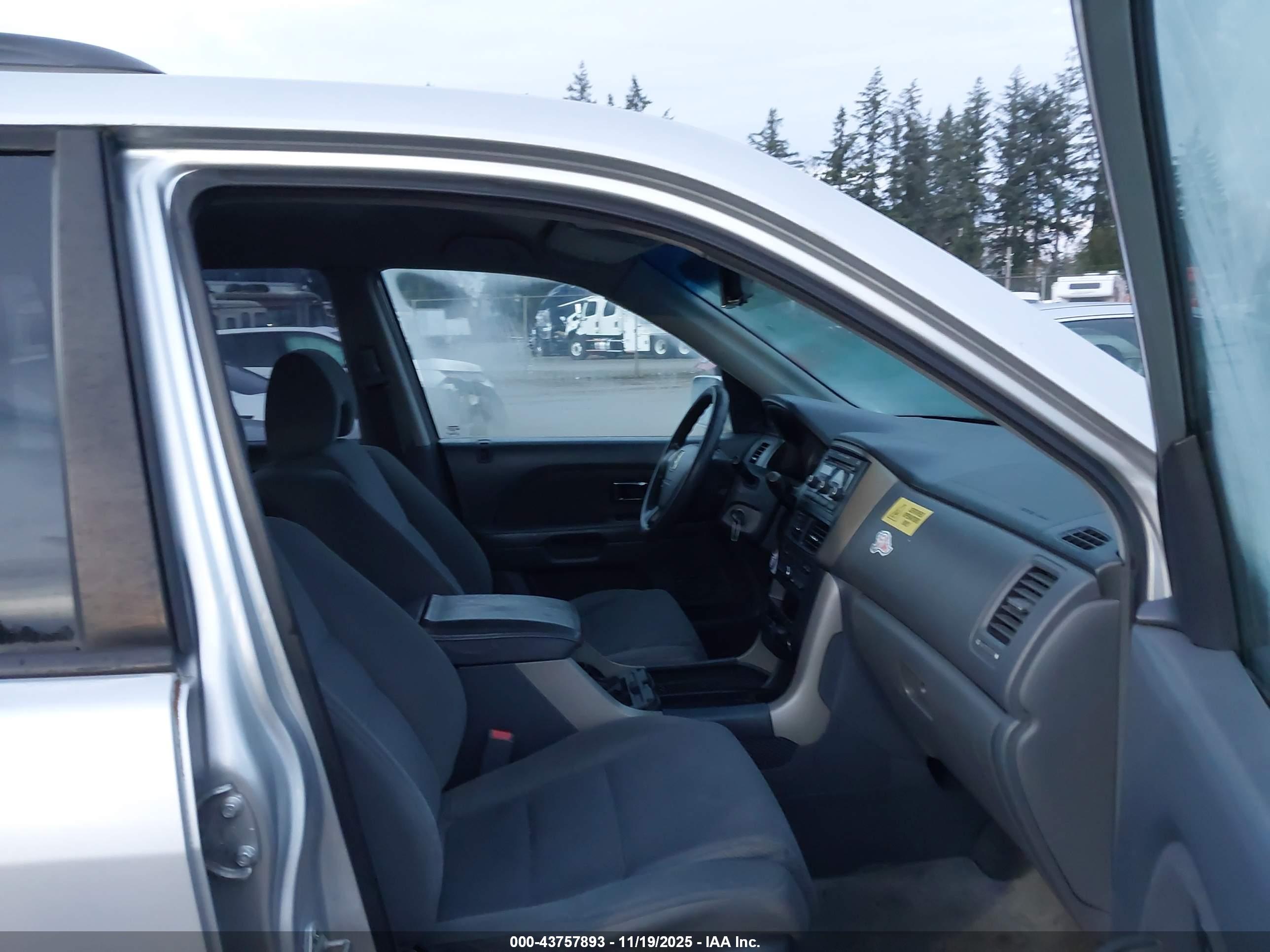 HONDA PILOT image 5