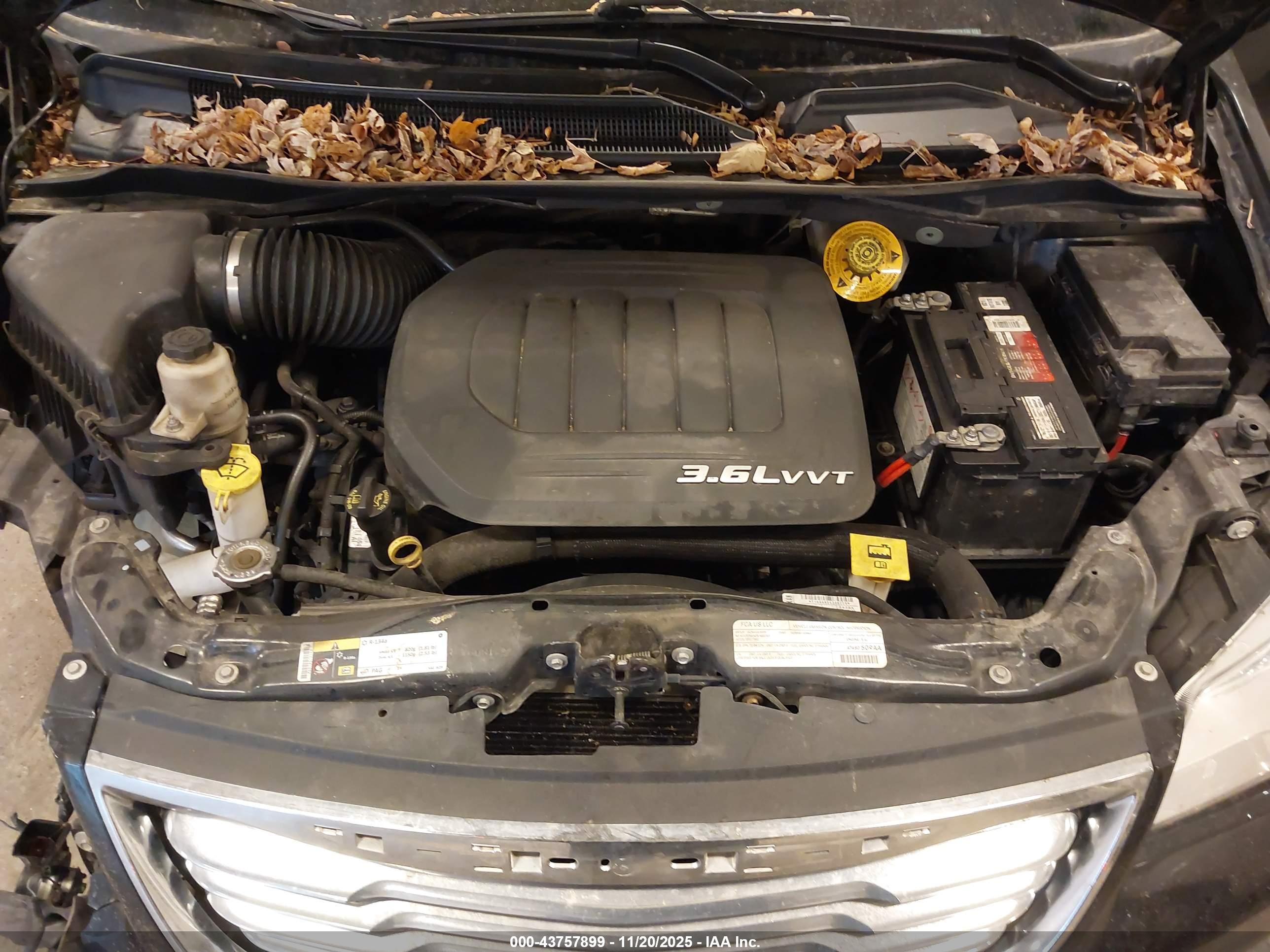 CHRYSLER TOWN image 10