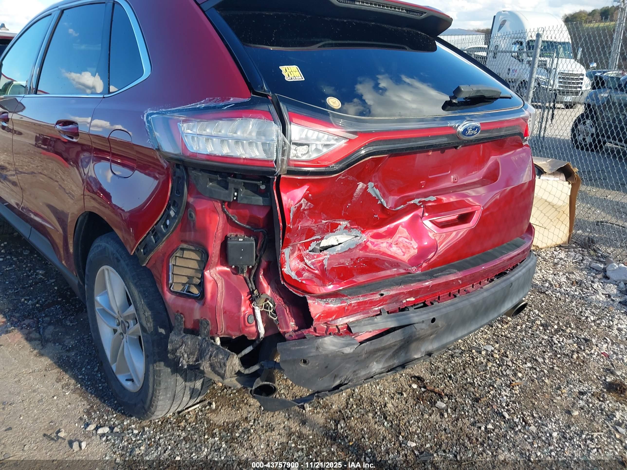 FORD EDGE image 6