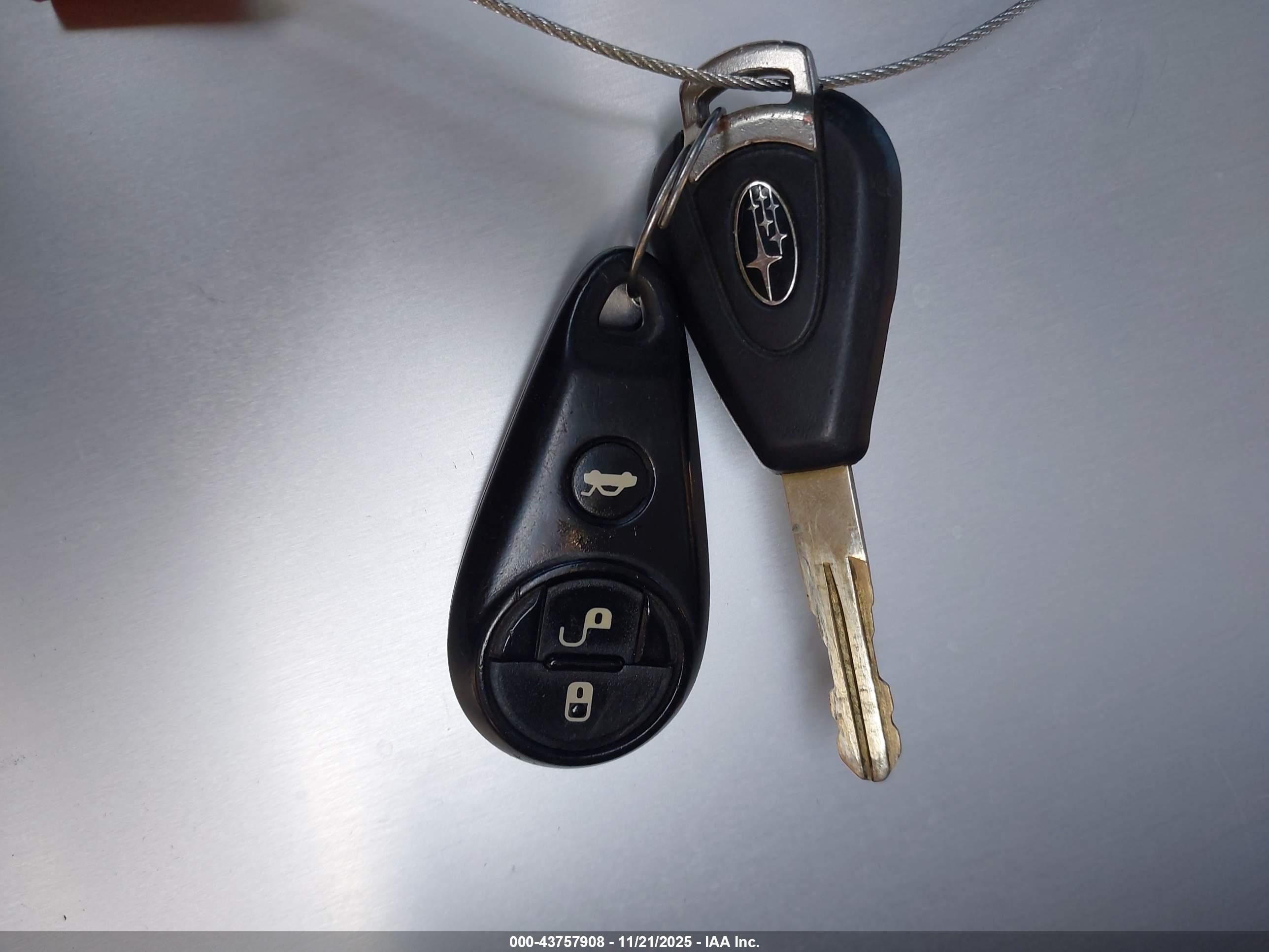 SUBARU OUTBACK image 11