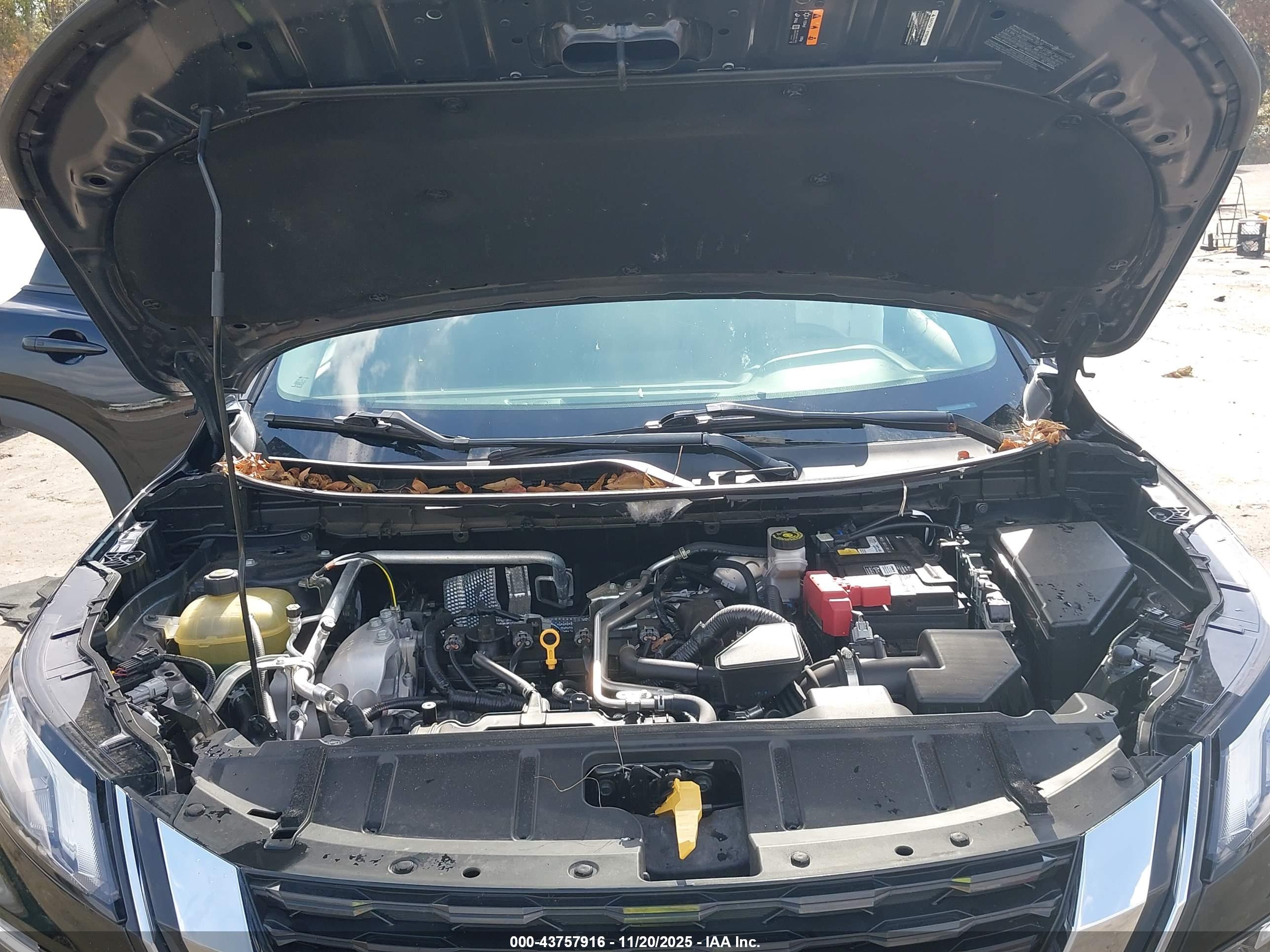 NISSAN ROGUE image 10