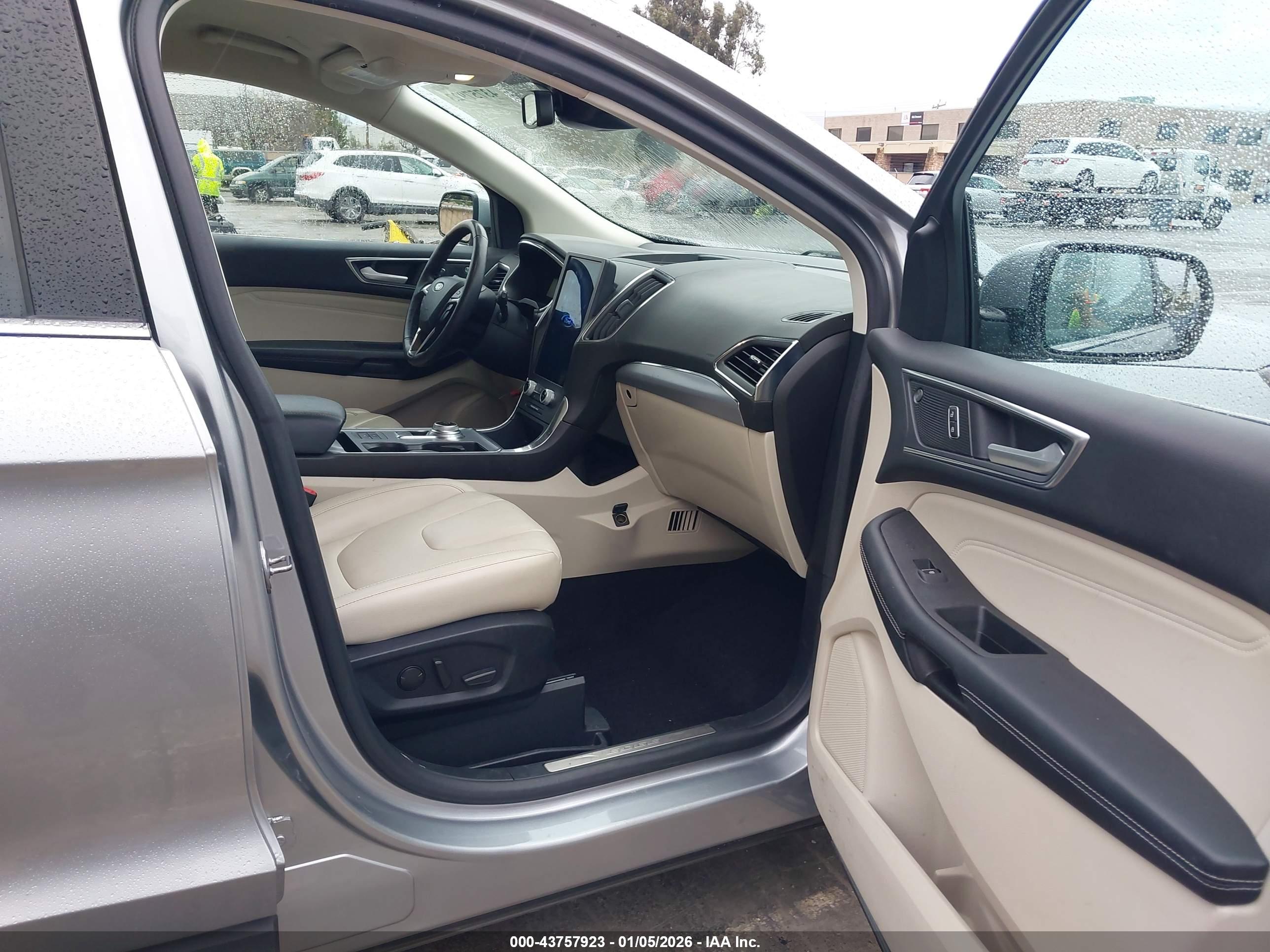 FORD EDGE image 5