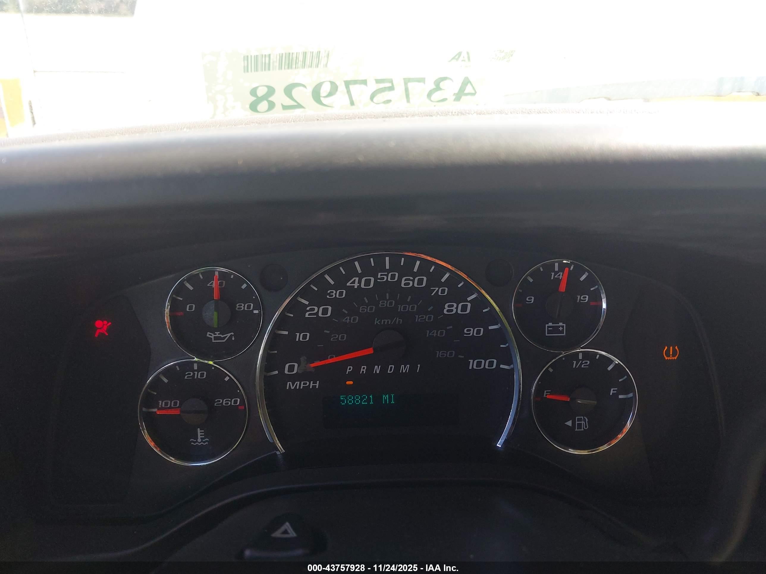 CHEVROLET EXPRESS image 7