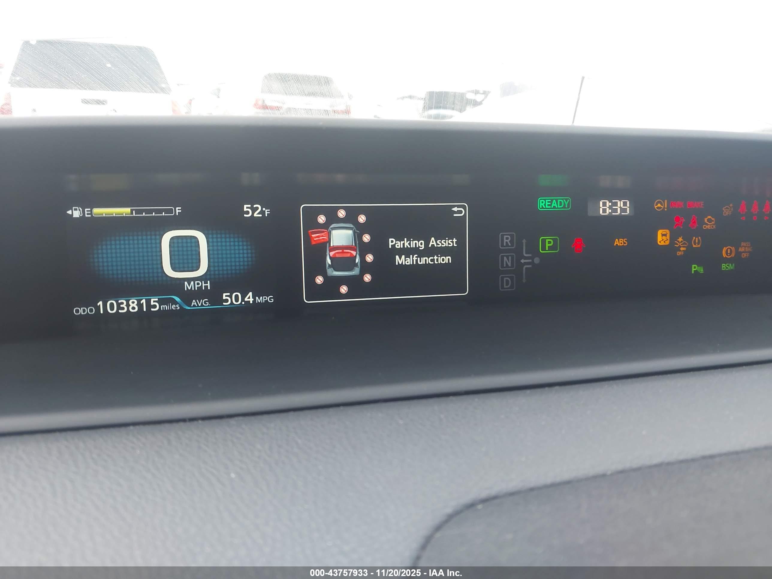TOYOTA PRIUS image 7