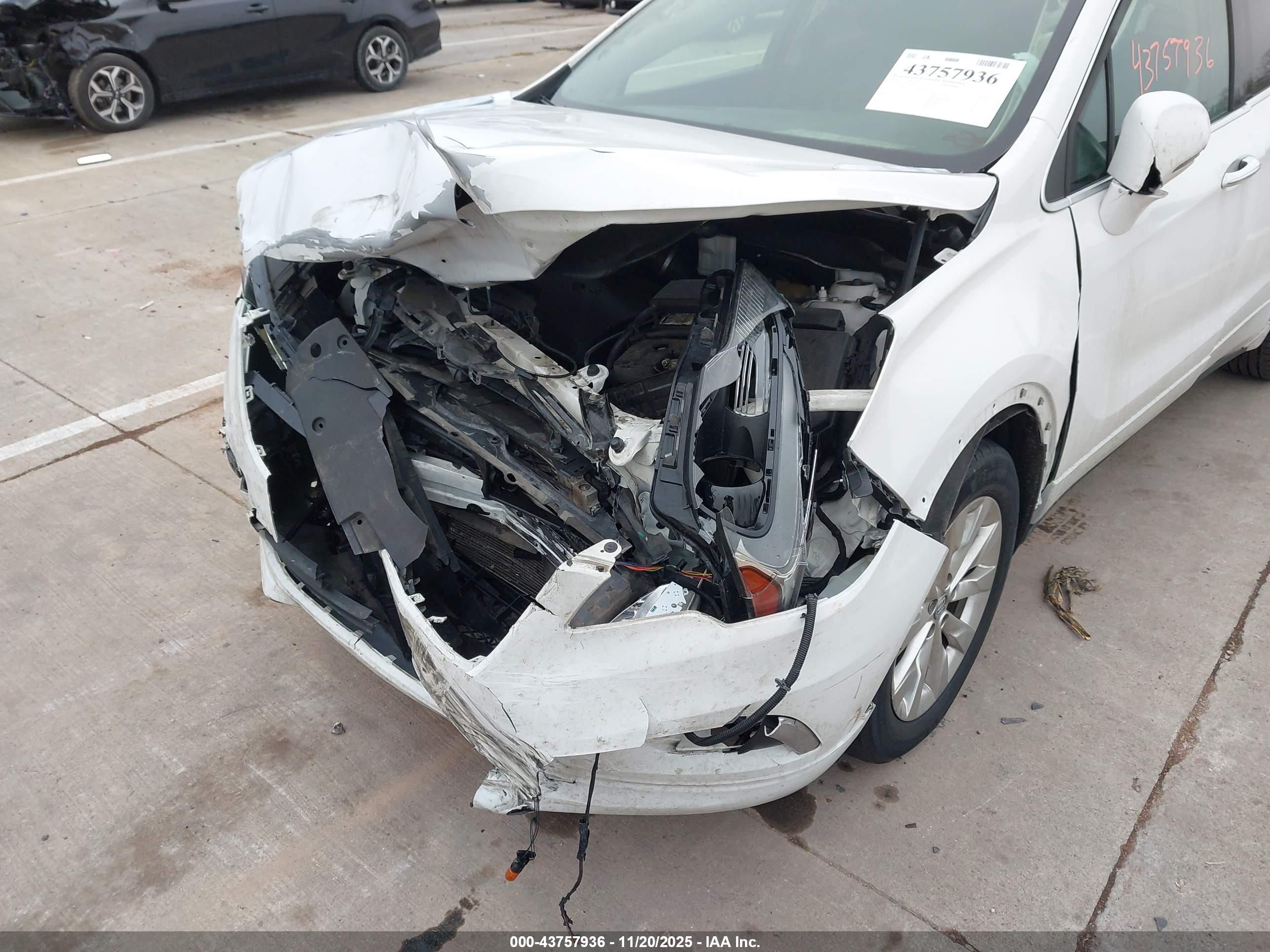 BUICK ENVISION image 6