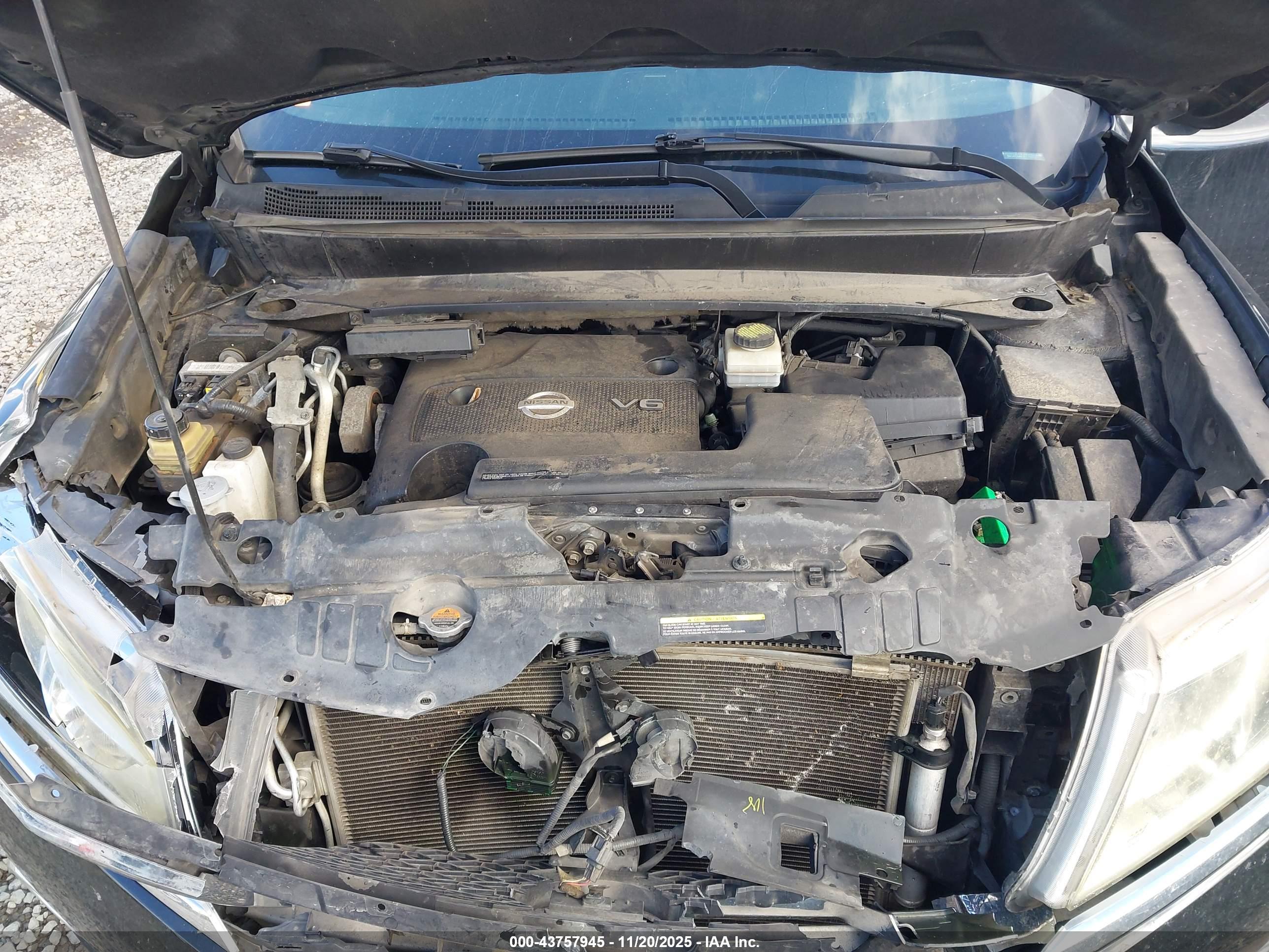 NISSAN PATHFINDER image 10