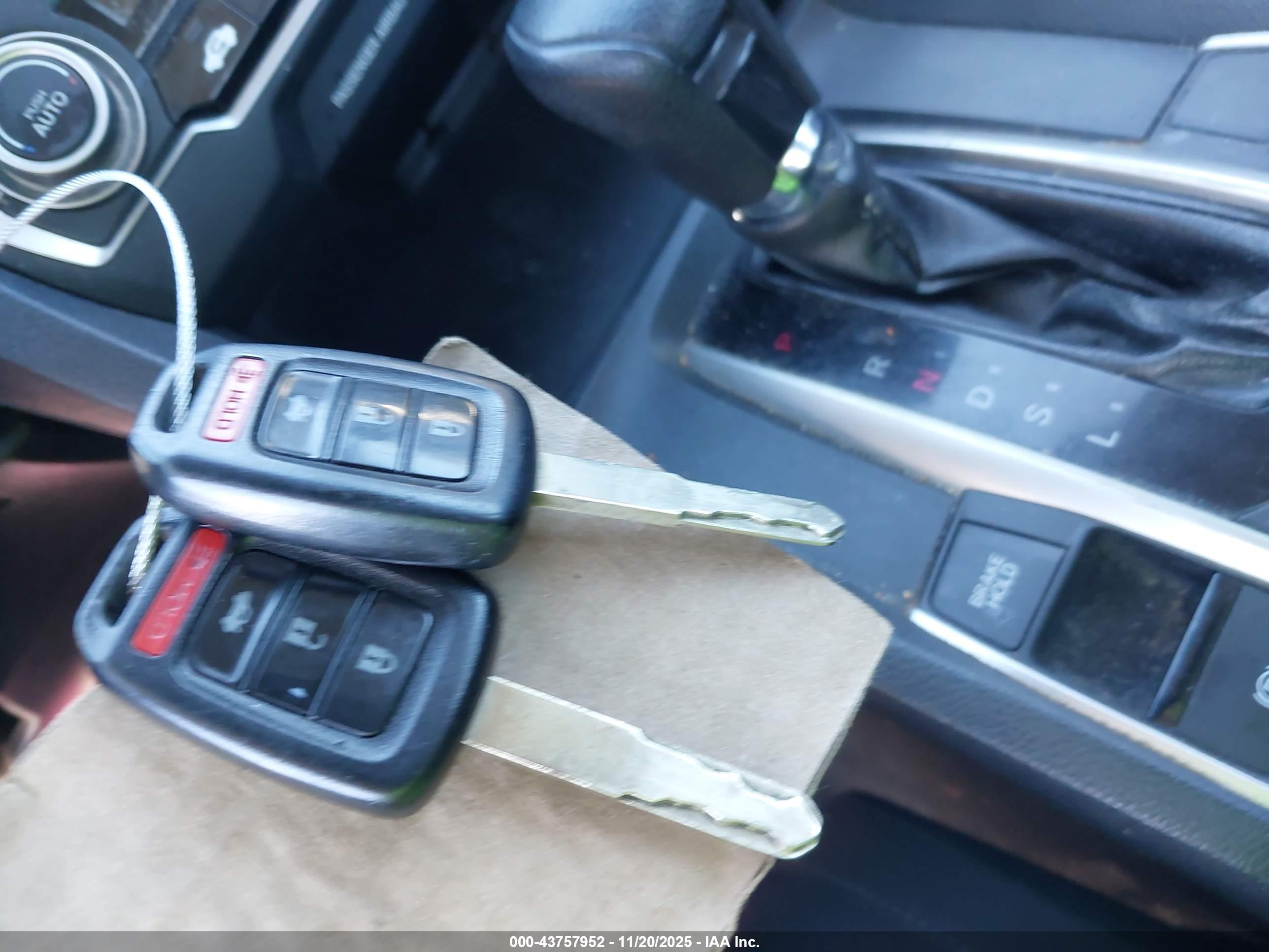 HONDA CIVIC image 11