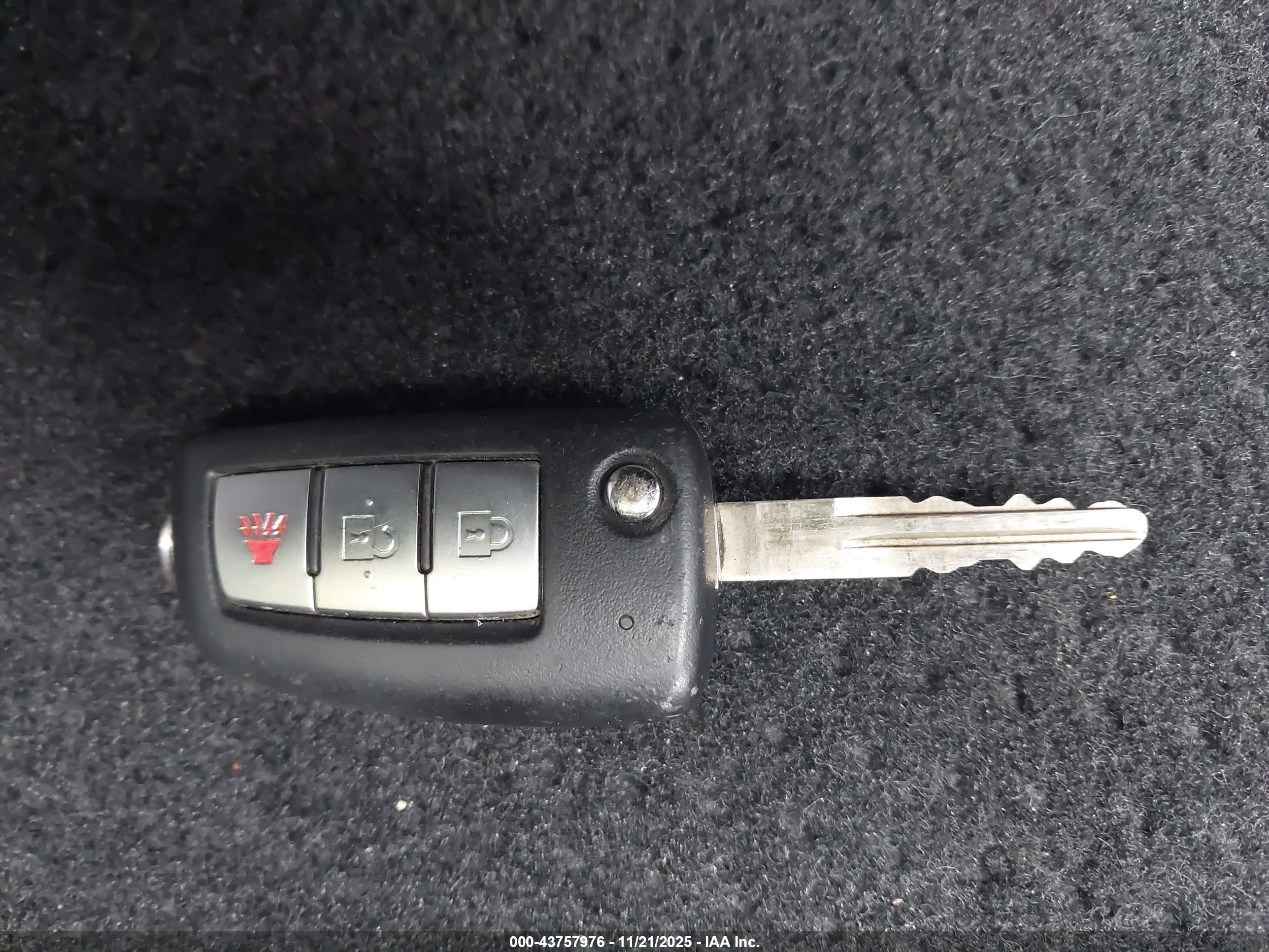 NISSAN ROGUE image 11