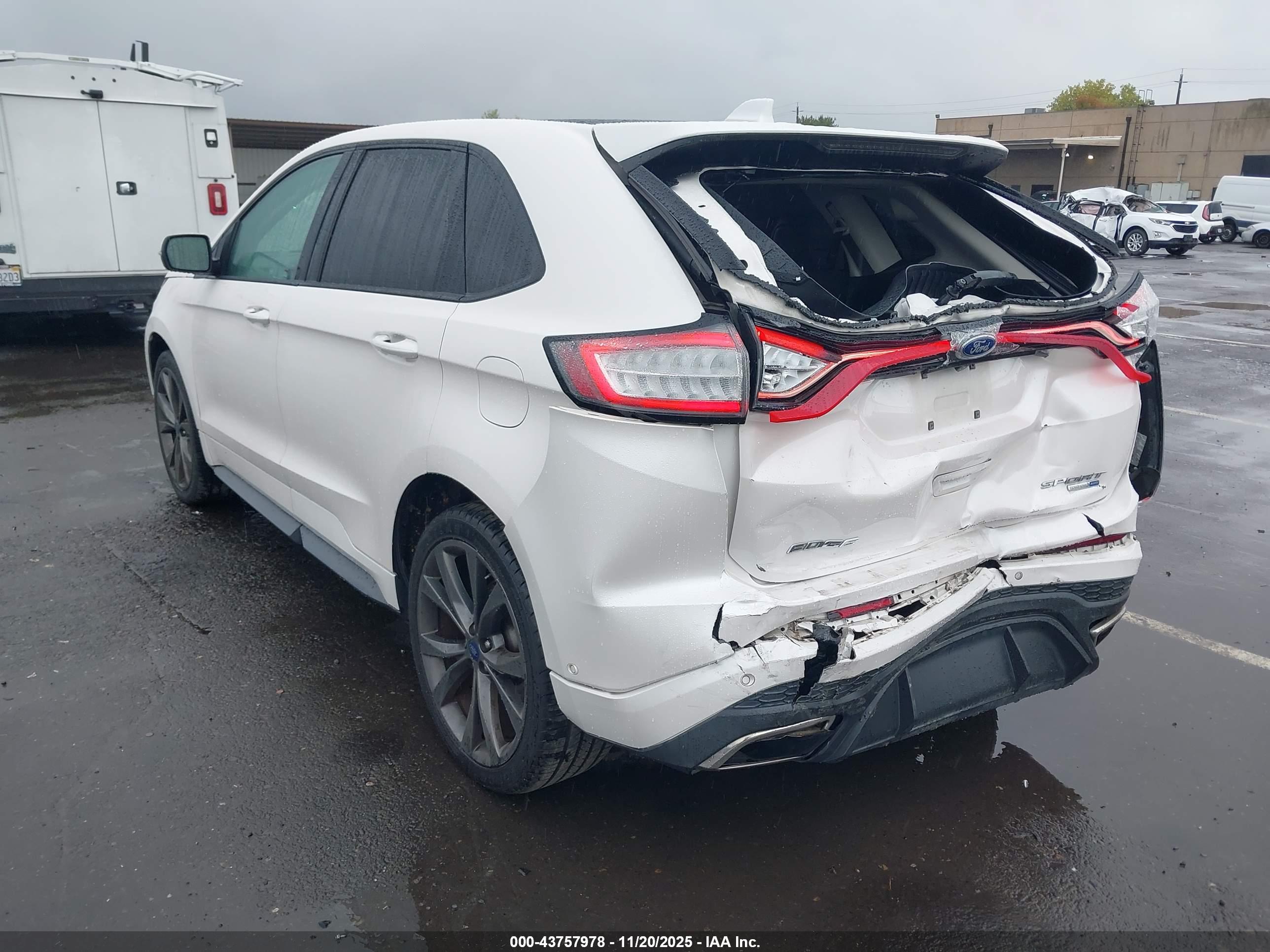 FORD EDGE image 3