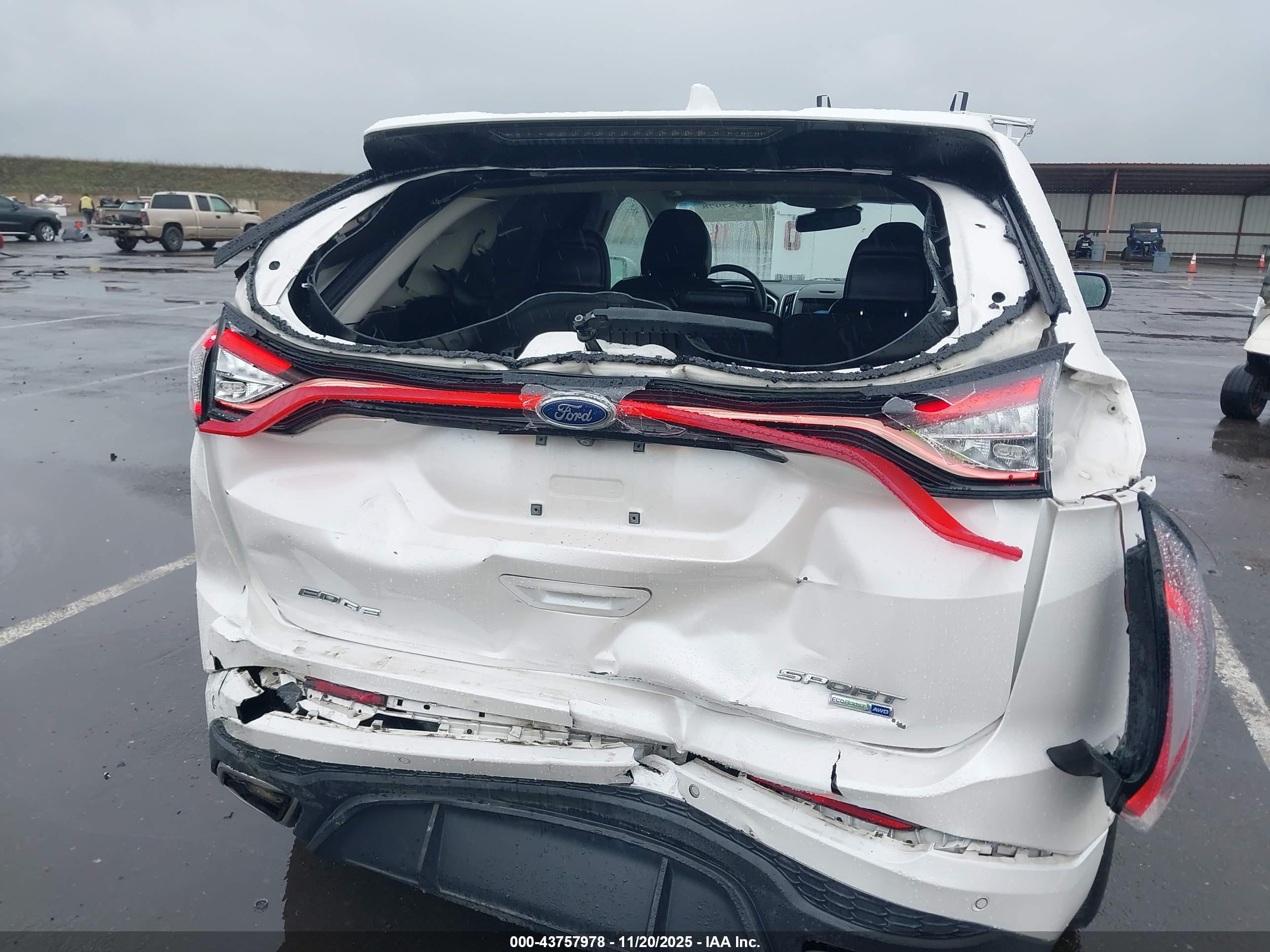 FORD EDGE image 6