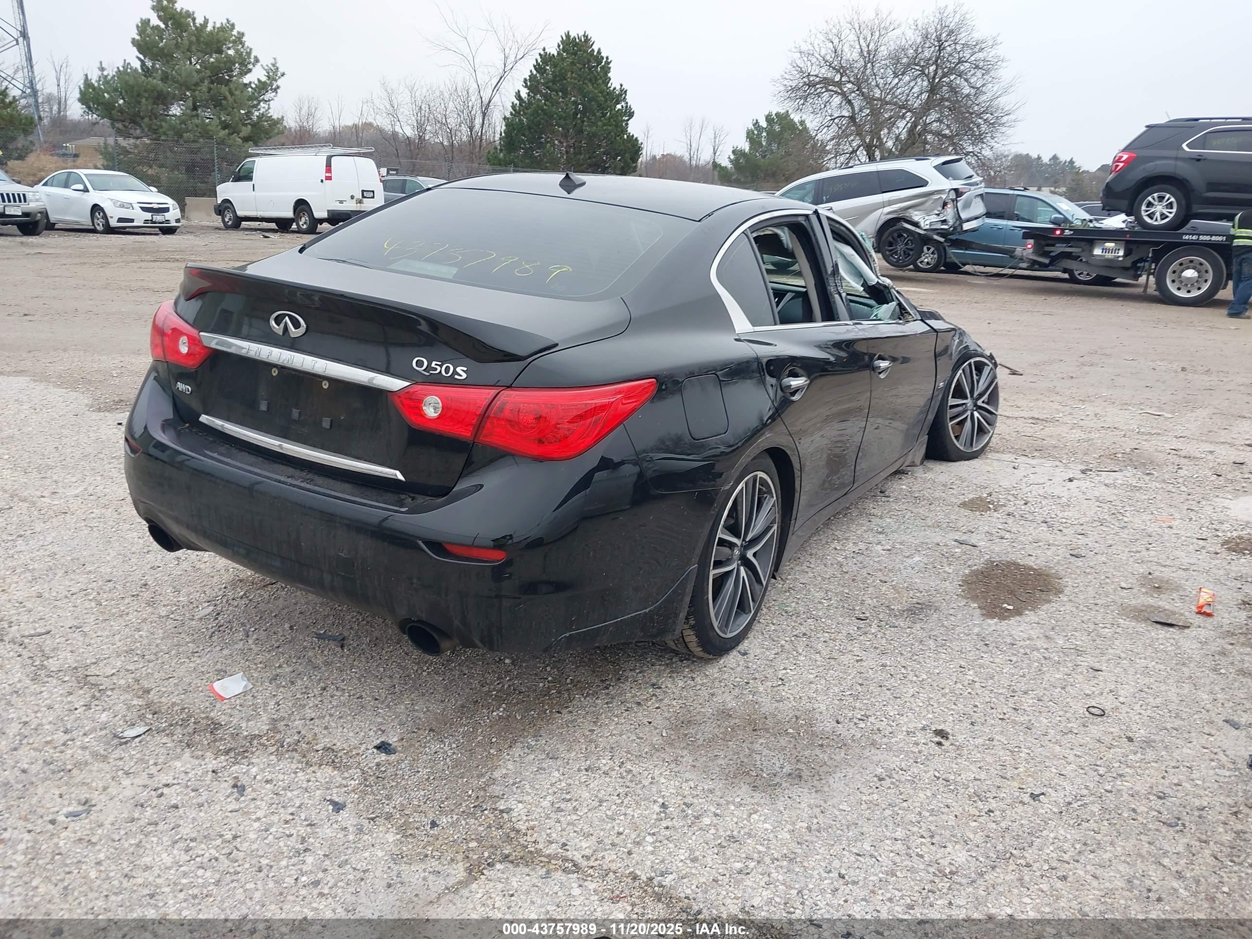 INFINITI Q50 image 4