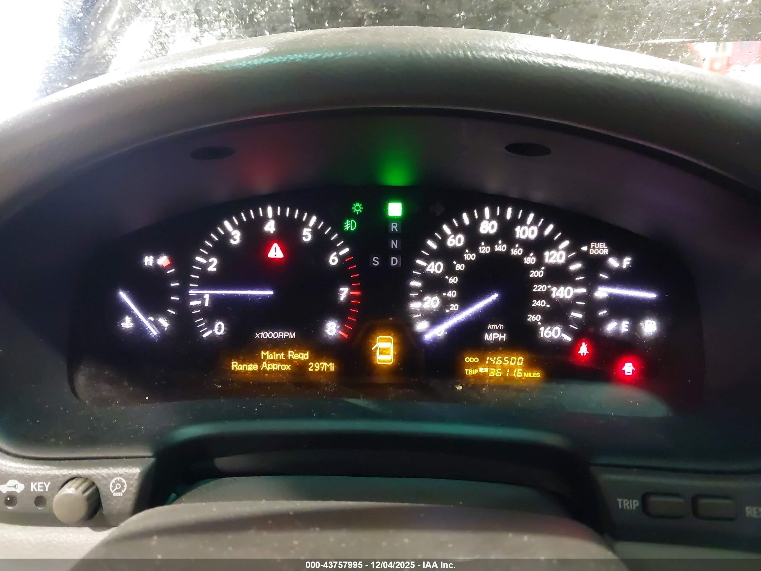 LEXUS LS image 7