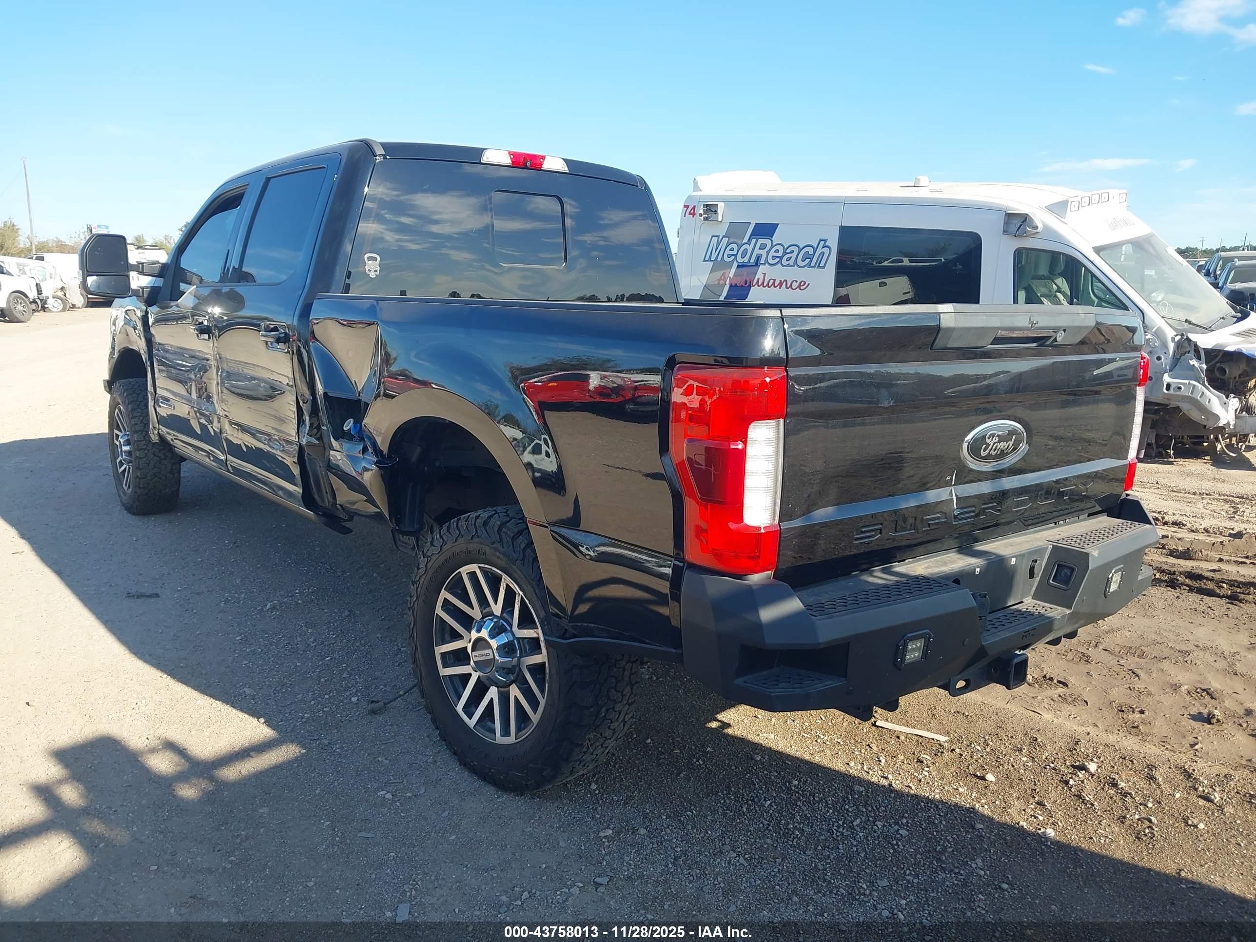FORD F-250 image 3