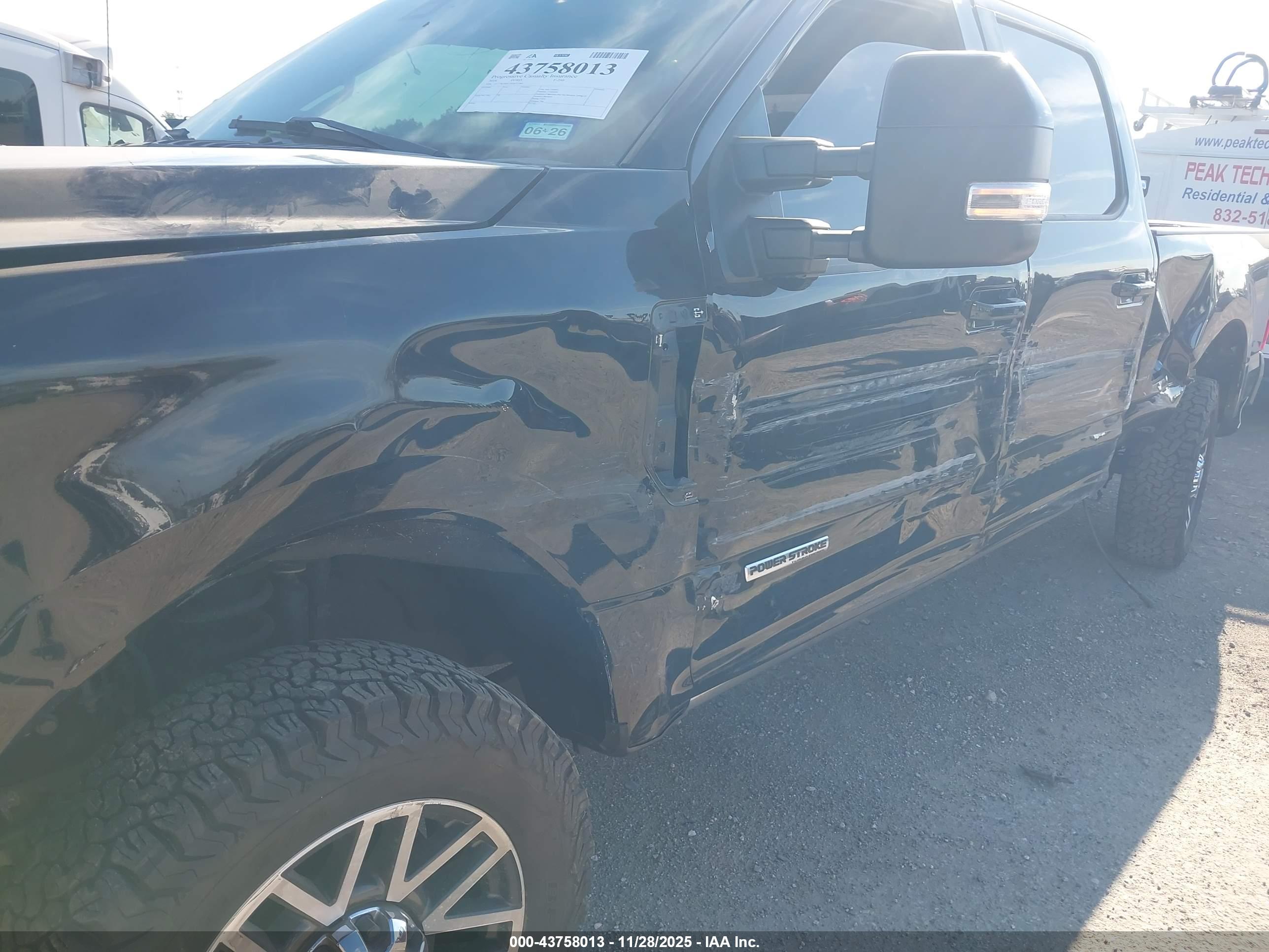 FORD F-250 image 6